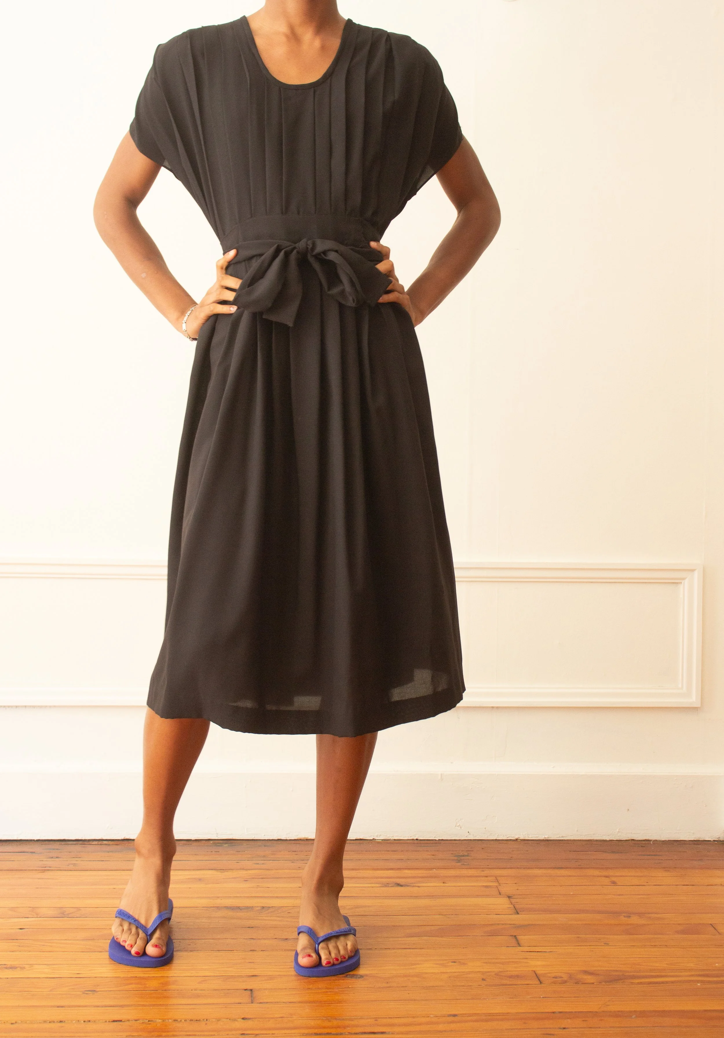 pleated kaftan (6 of 7).jpg
