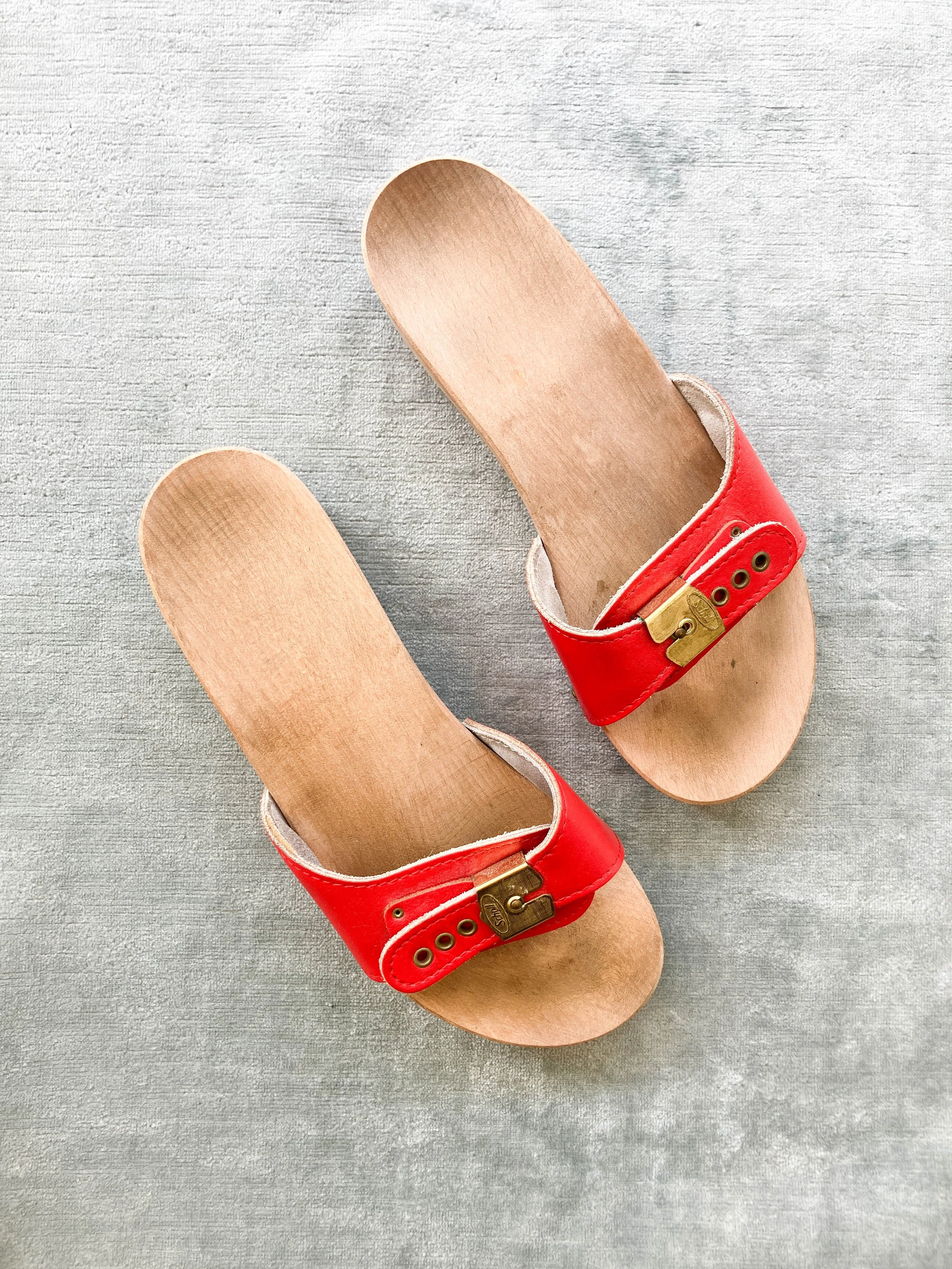 doctor scholls red (3 of 8).jpg