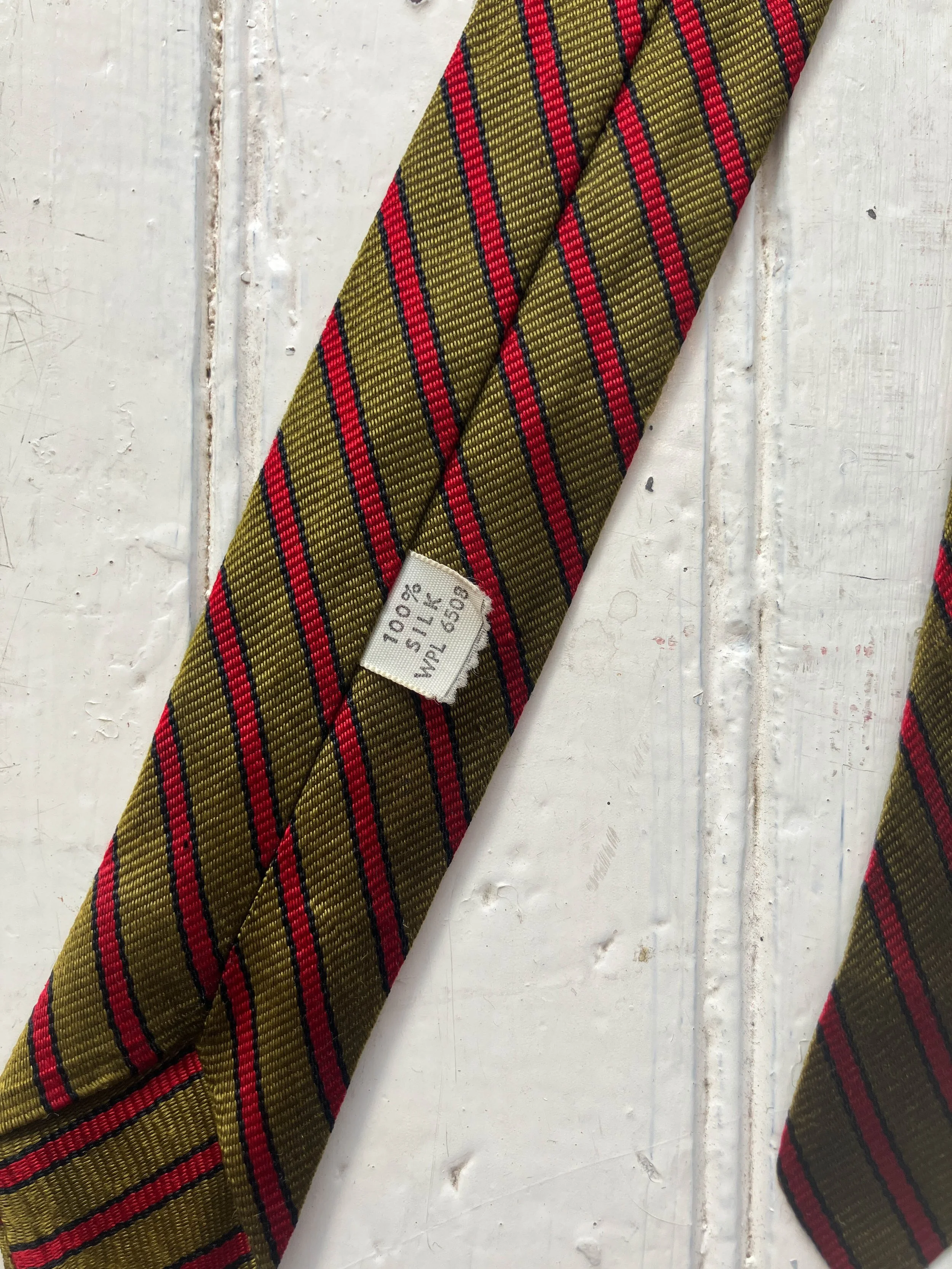 striped necktie (3 of 12).jpg