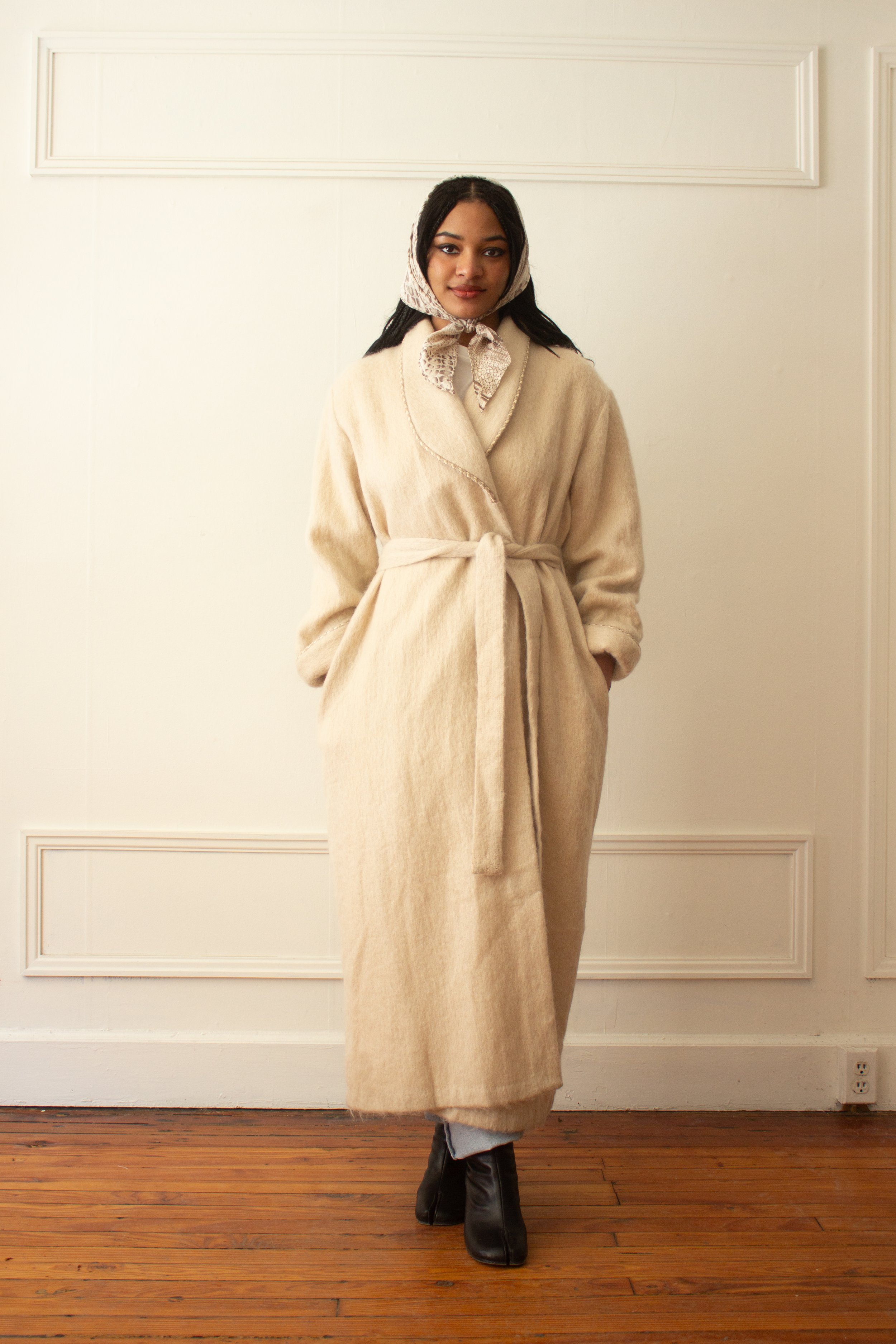 saks robe coat (3 of 6).jpg