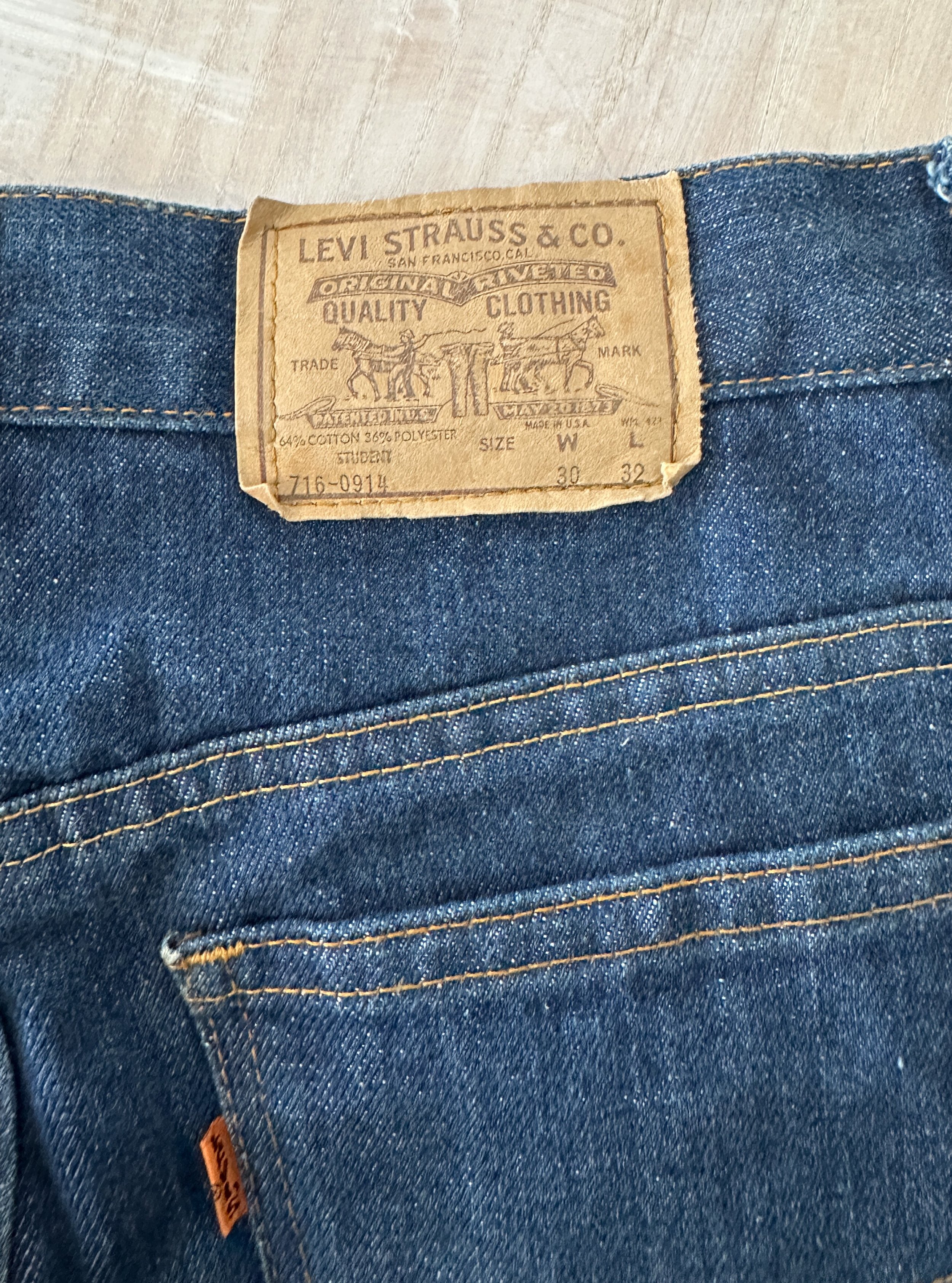 levis orange (3 of 3).jpg