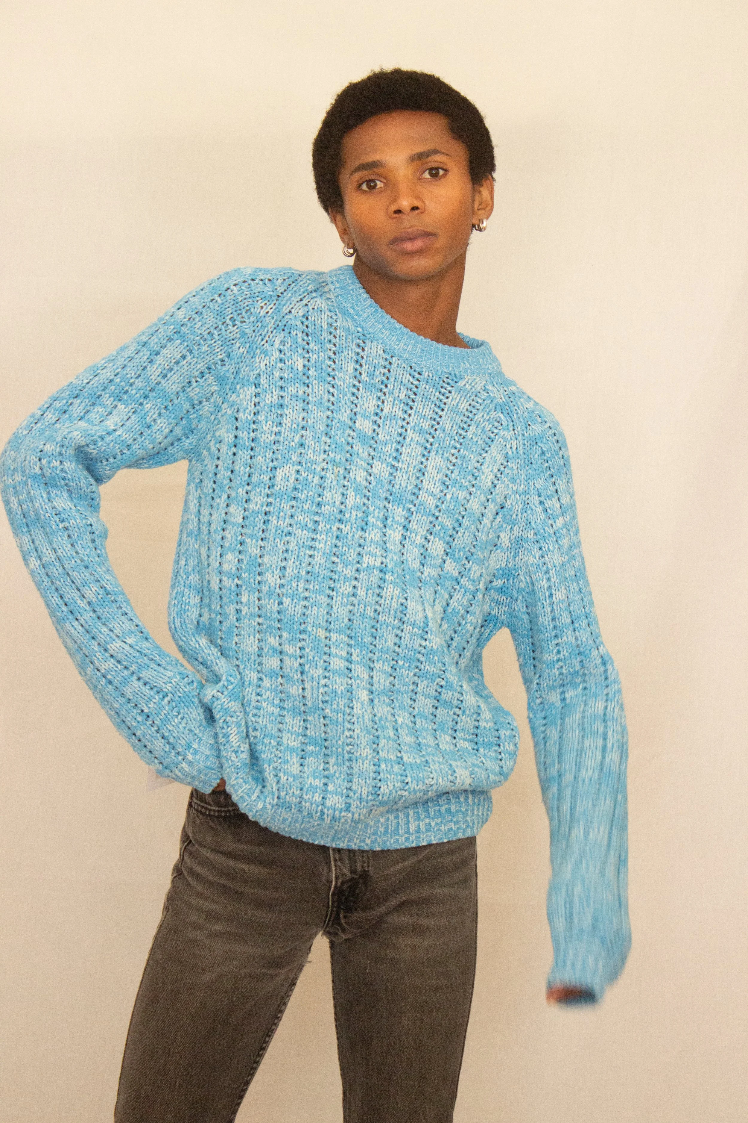 blue sweater and levis (2 of 8).jpg