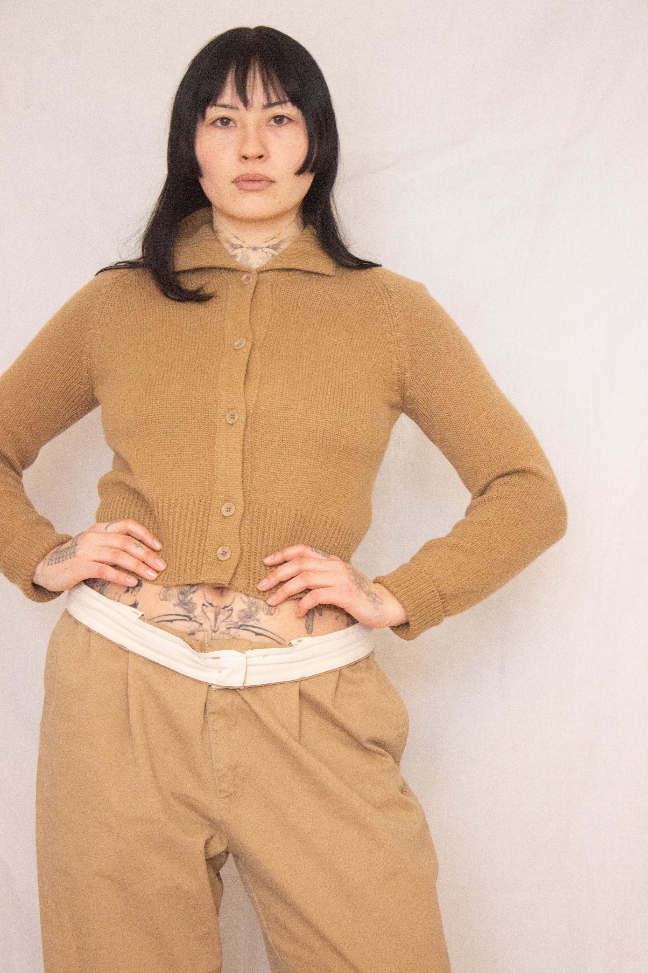 khaki outfit (4 of 8).jpg