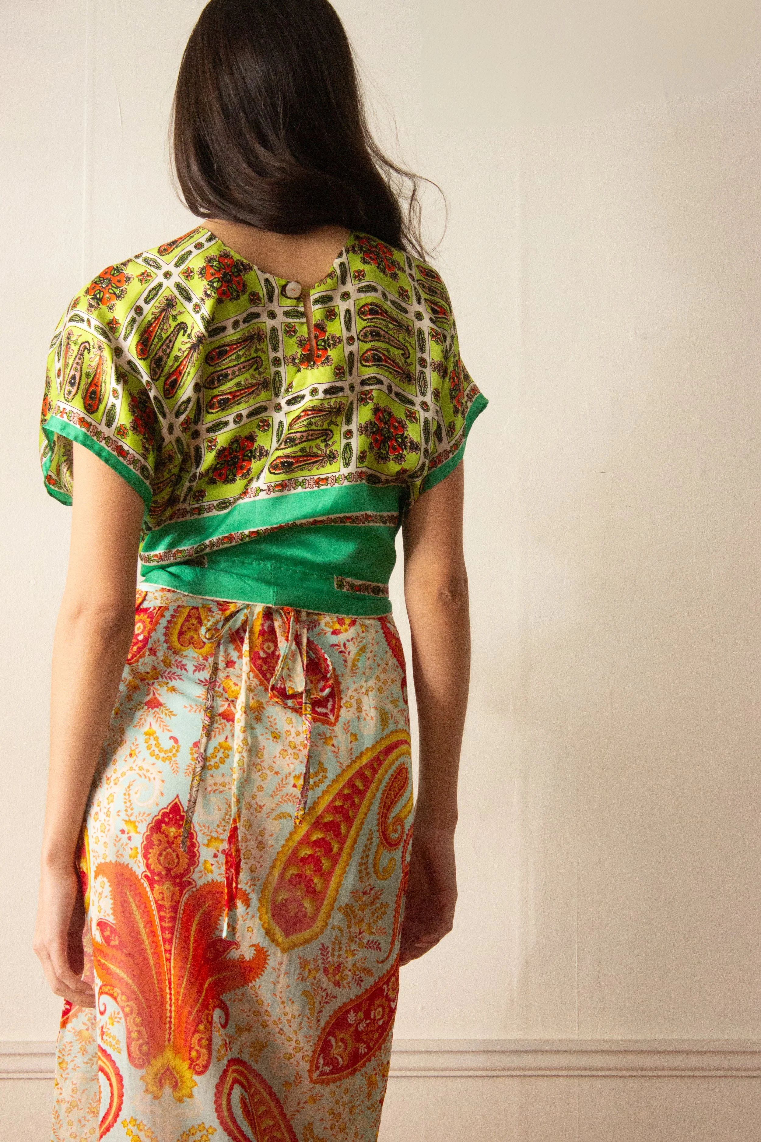 silk top and tempesta skirt (6 of 7).jpg