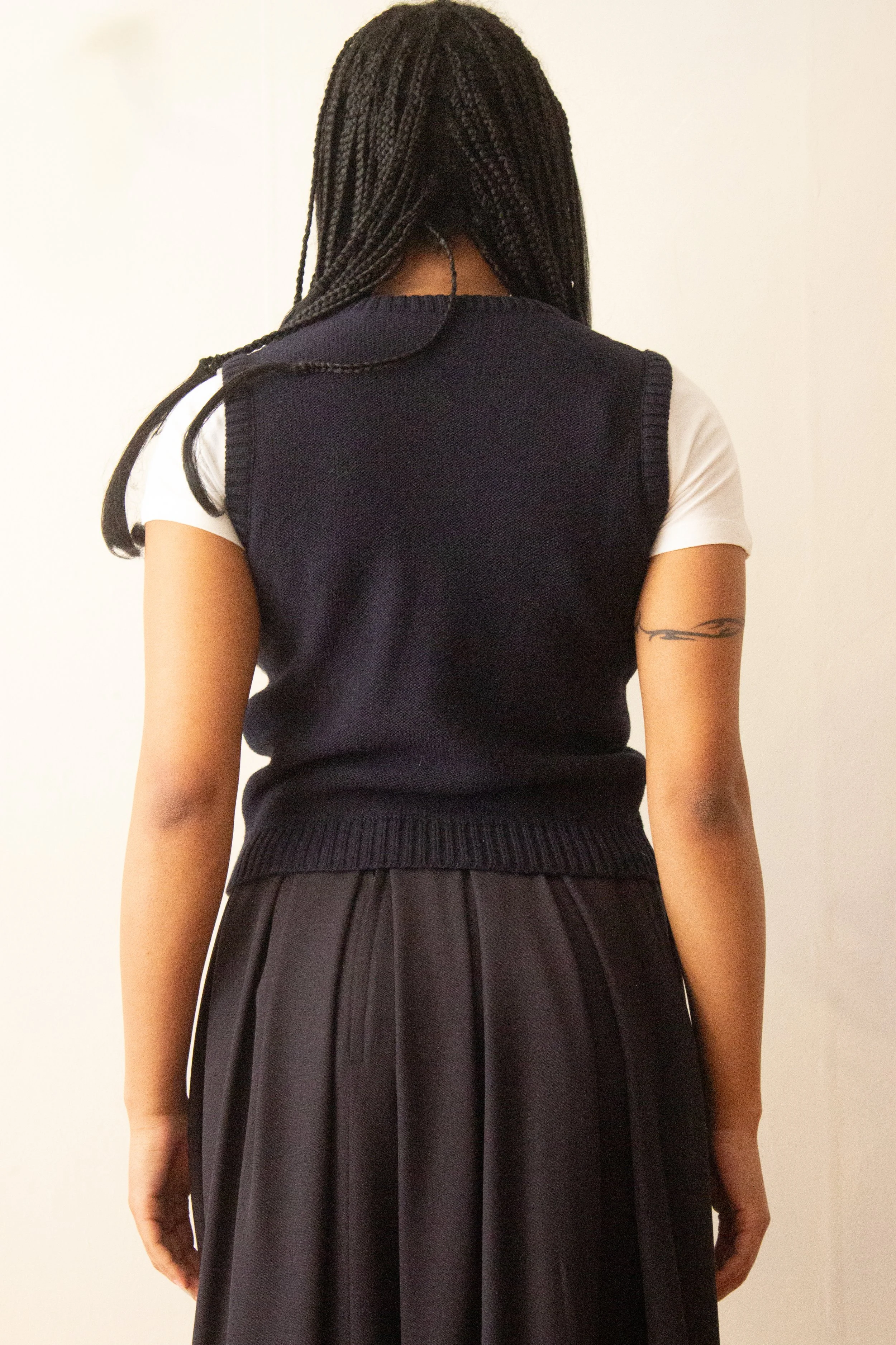 knit vest (3 of 3).jpg