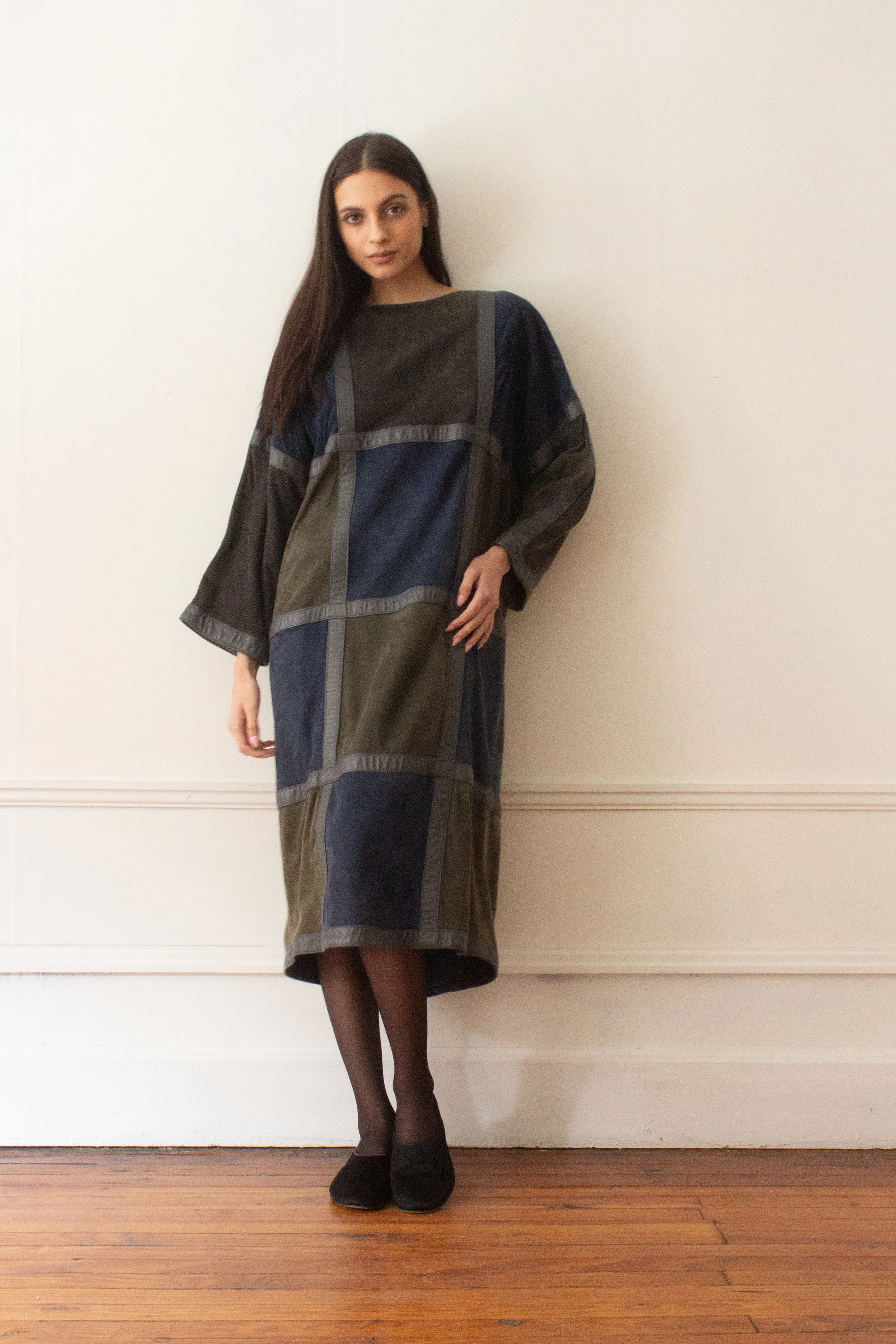 suede dress (3 of 6).jpg