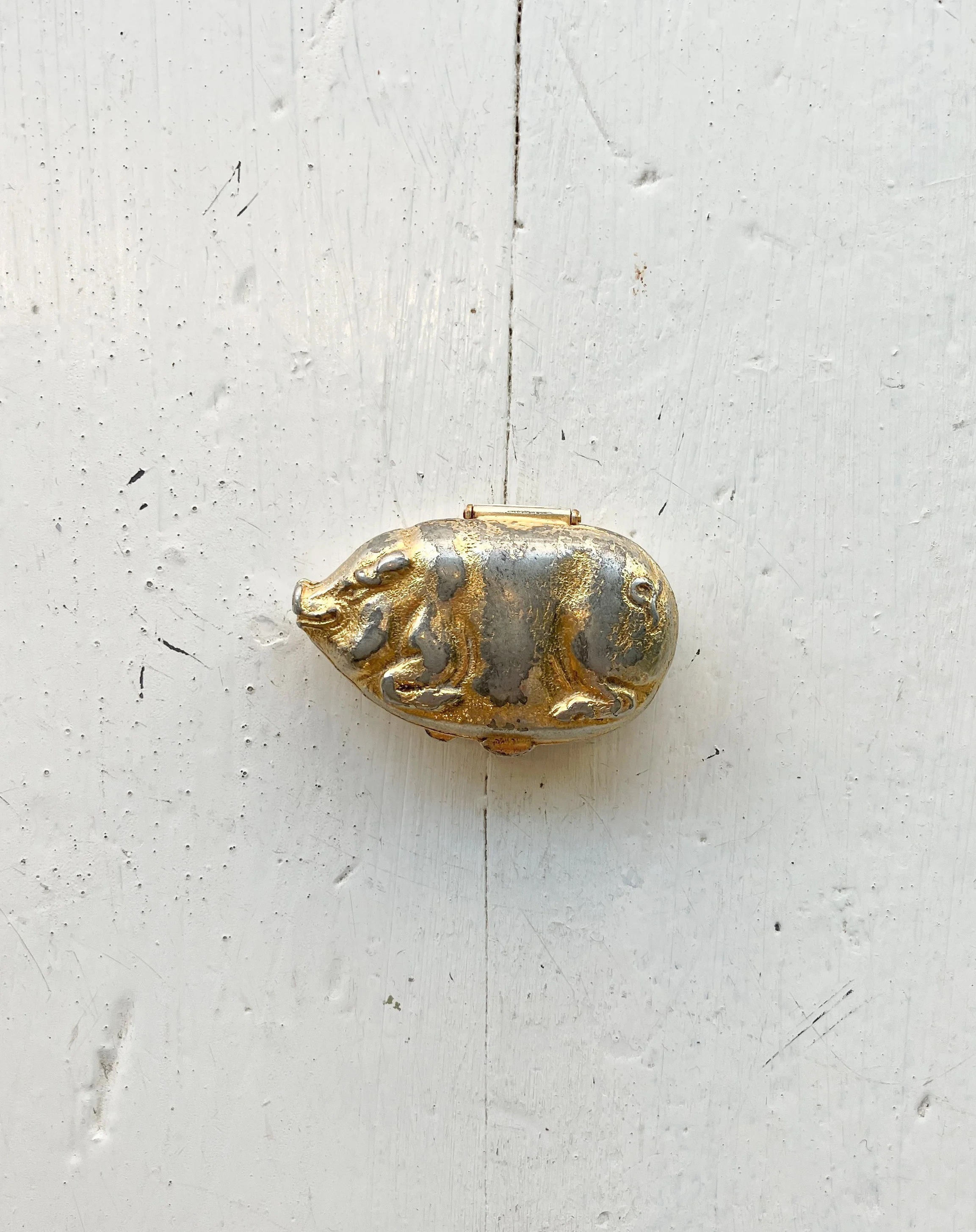 gold stuff (2 of 7).jpg