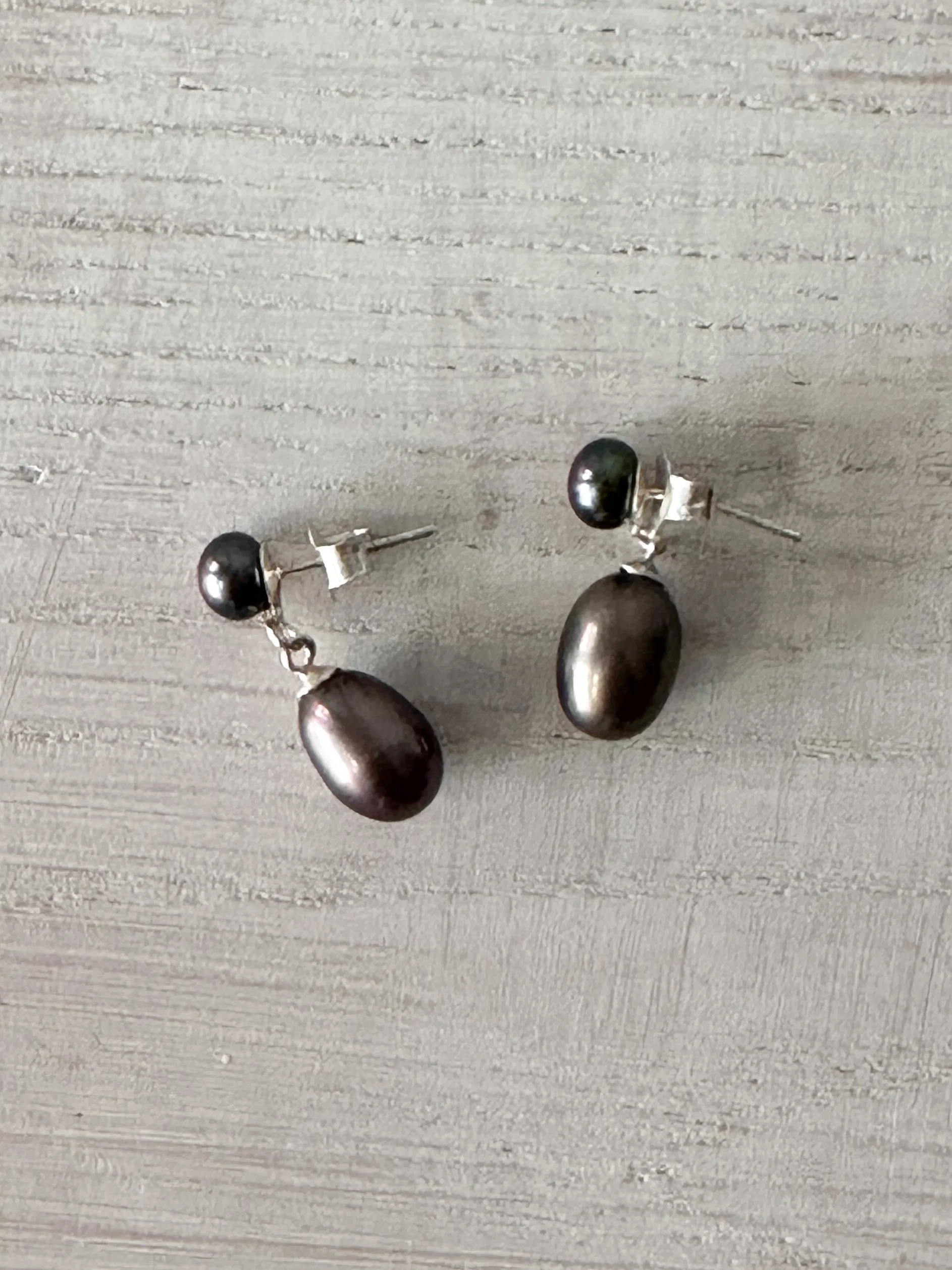 tiny black peal (2 of 2).jpg