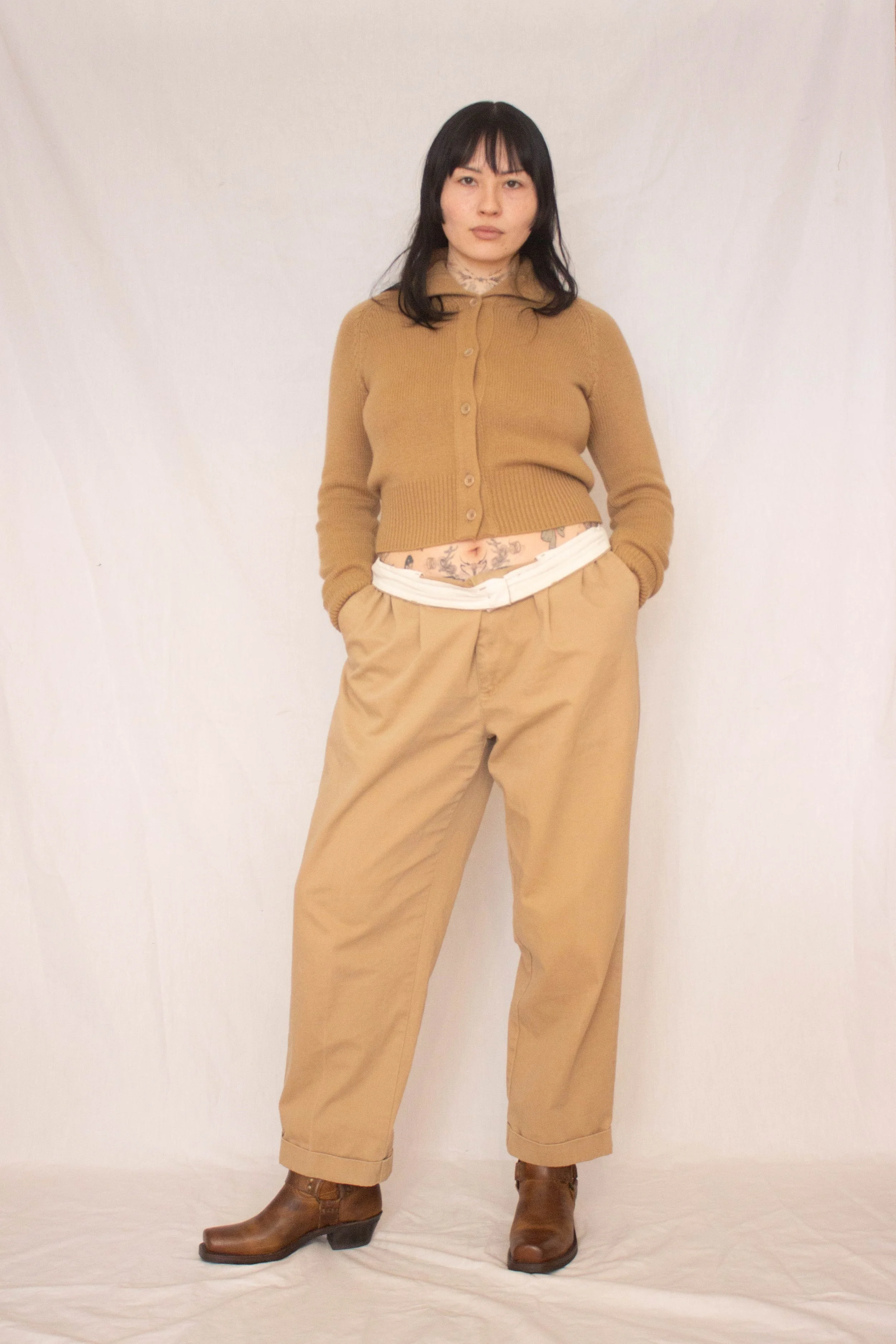 khaki outfit (8 of 8).jpg