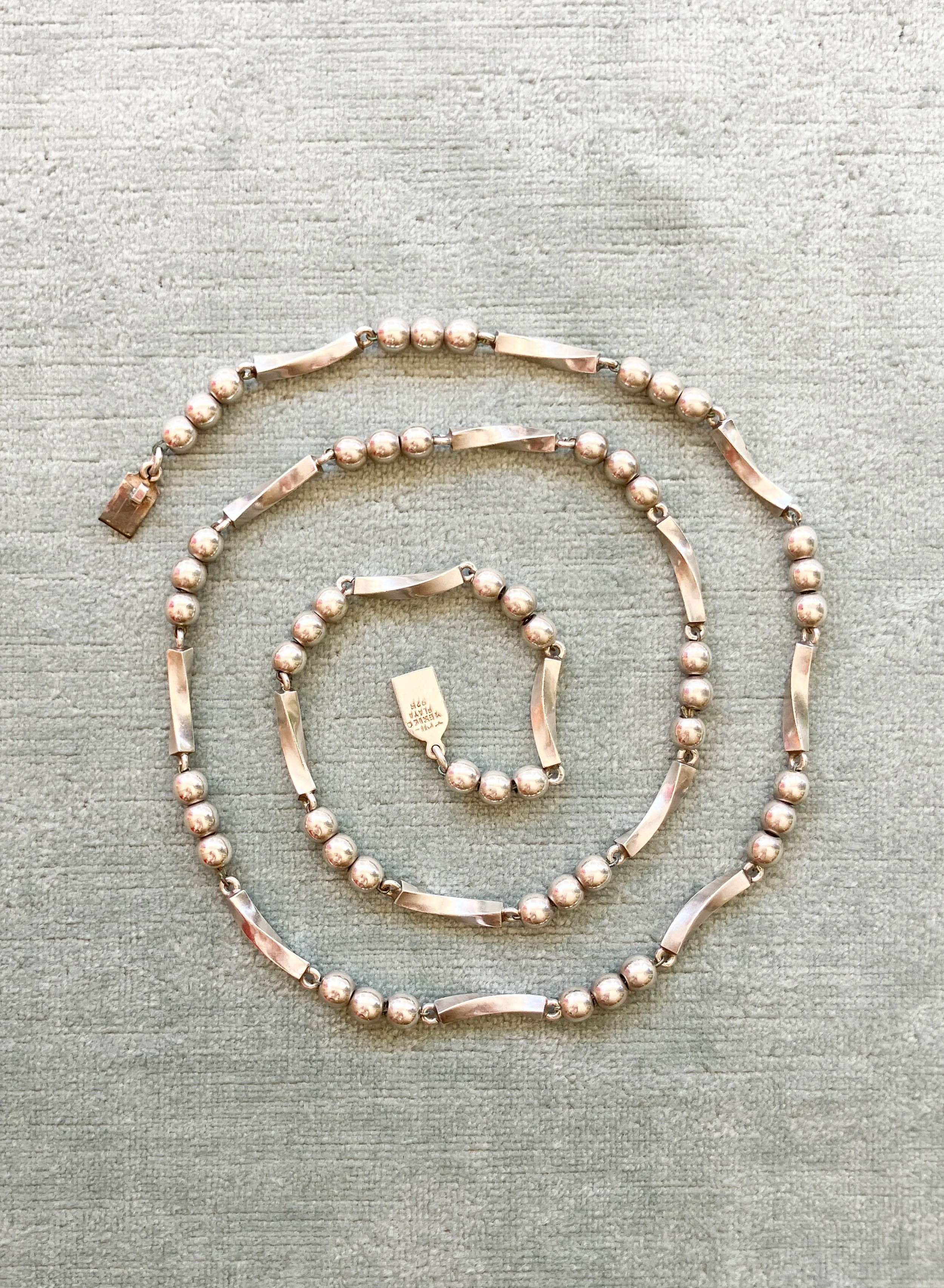 mexican strand necklace (5 of 5).jpg