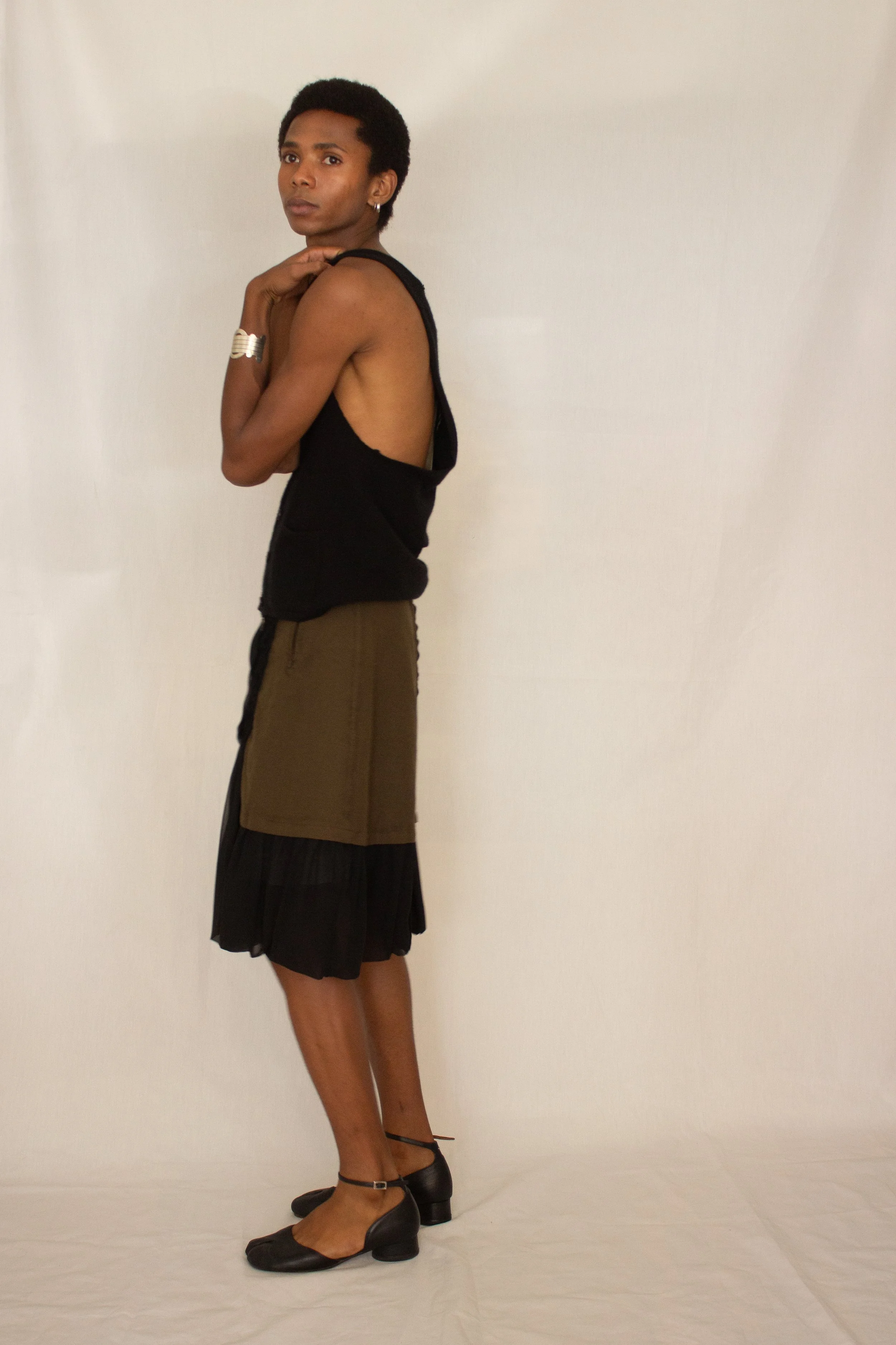 raquel allegra and comme skirt (2 of 6).jpg