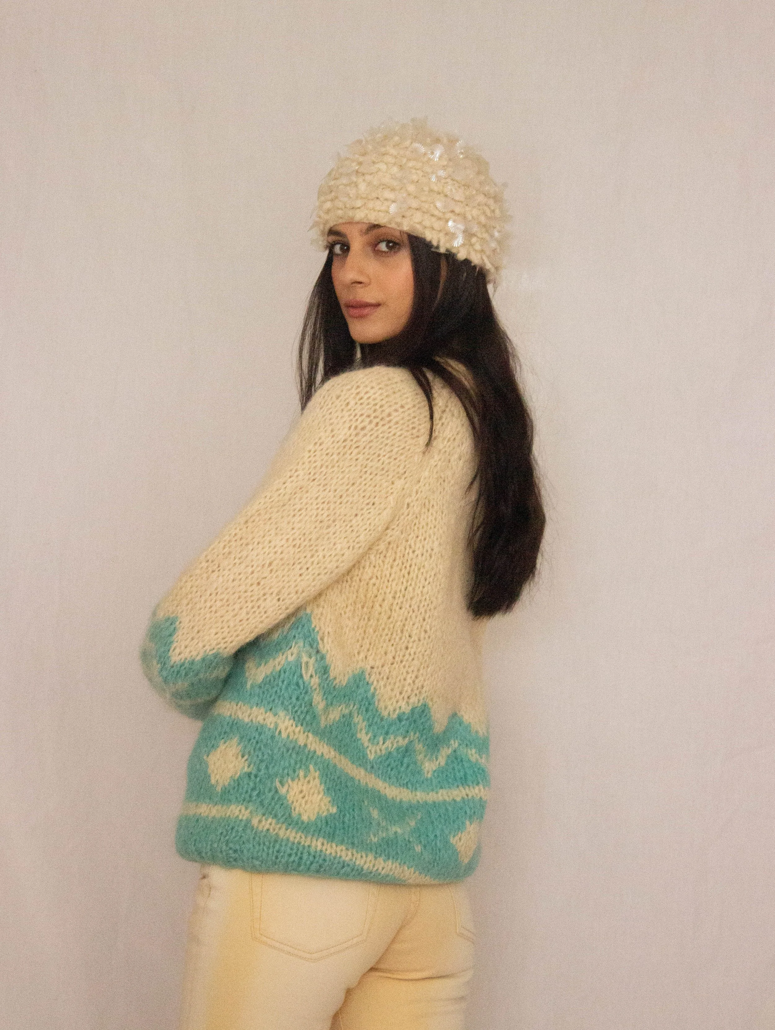 italian sweater and hat (15 of 15).jpg