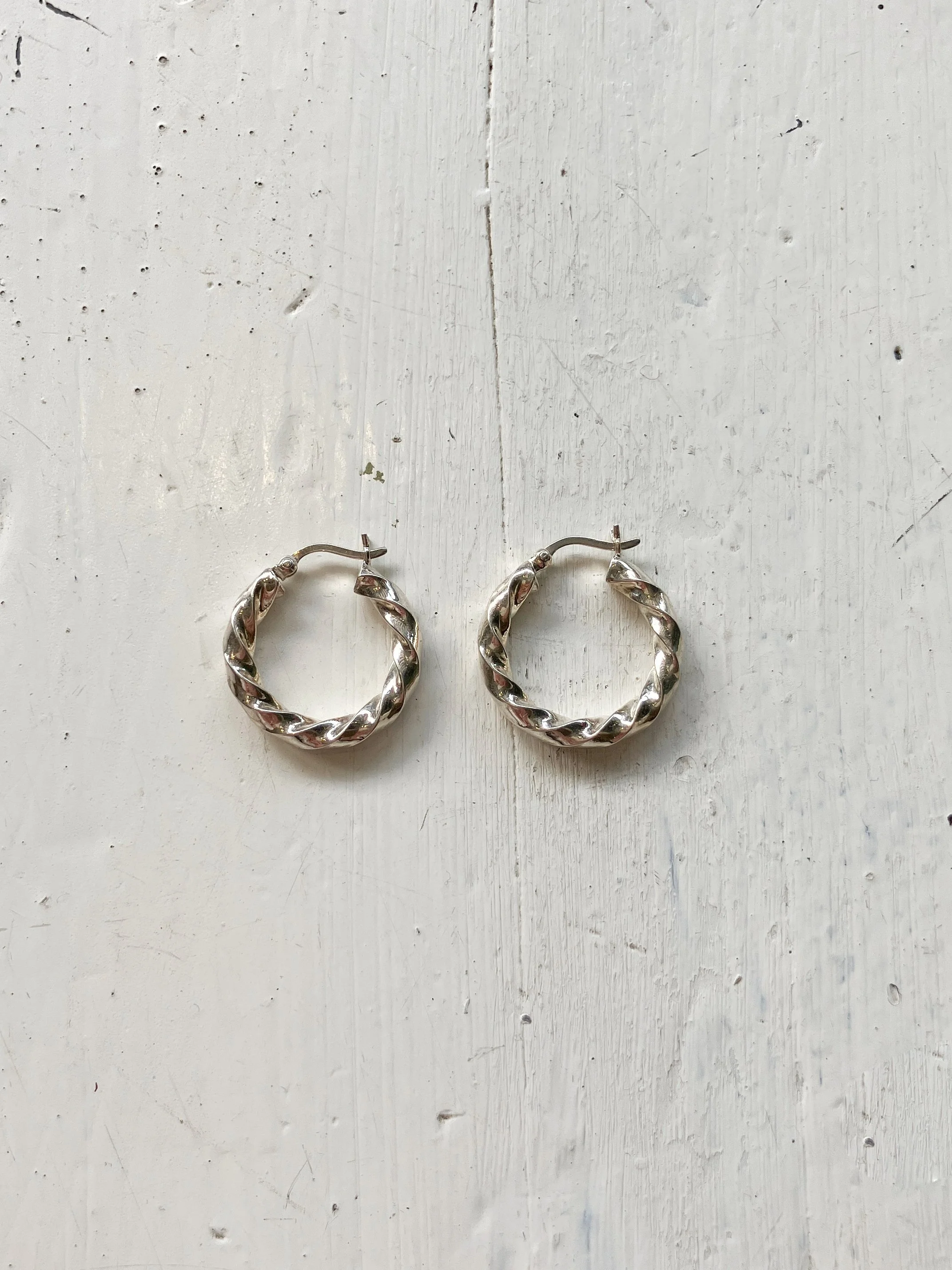 twist hoops (3 of 4).jpg