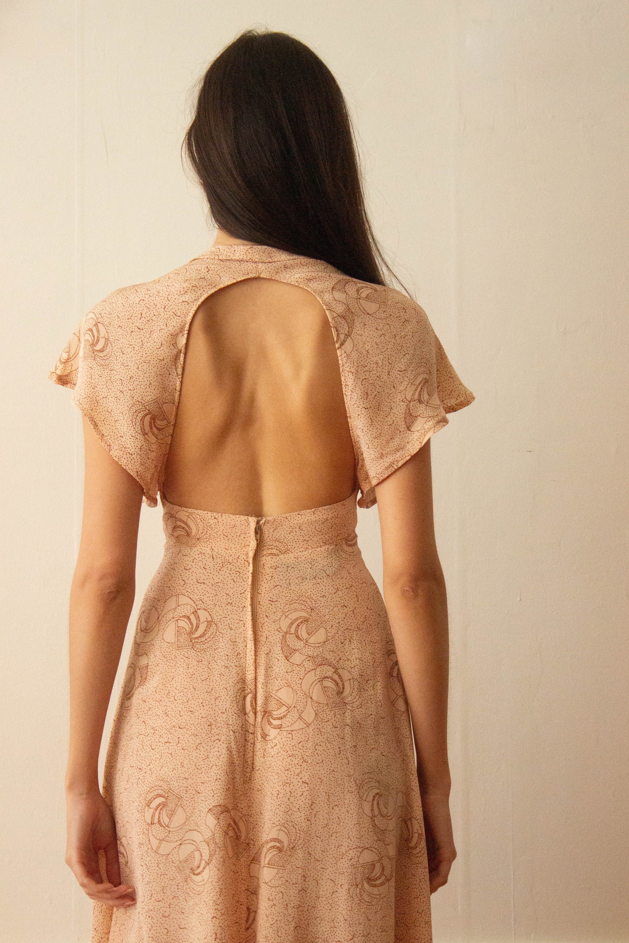 bus stop dress (12 of 13).jpg