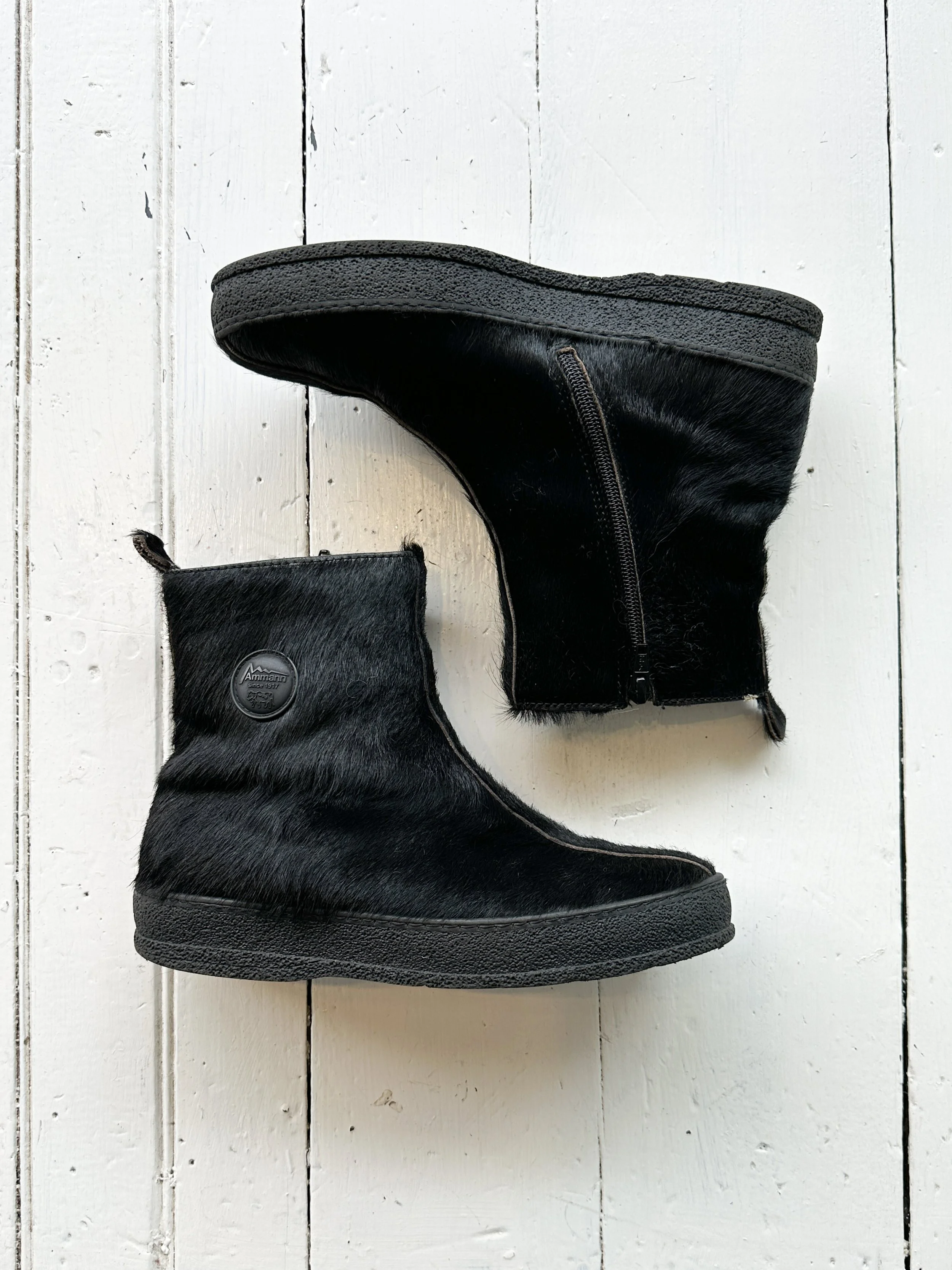 ponyhair boots (2 of 5).jpg