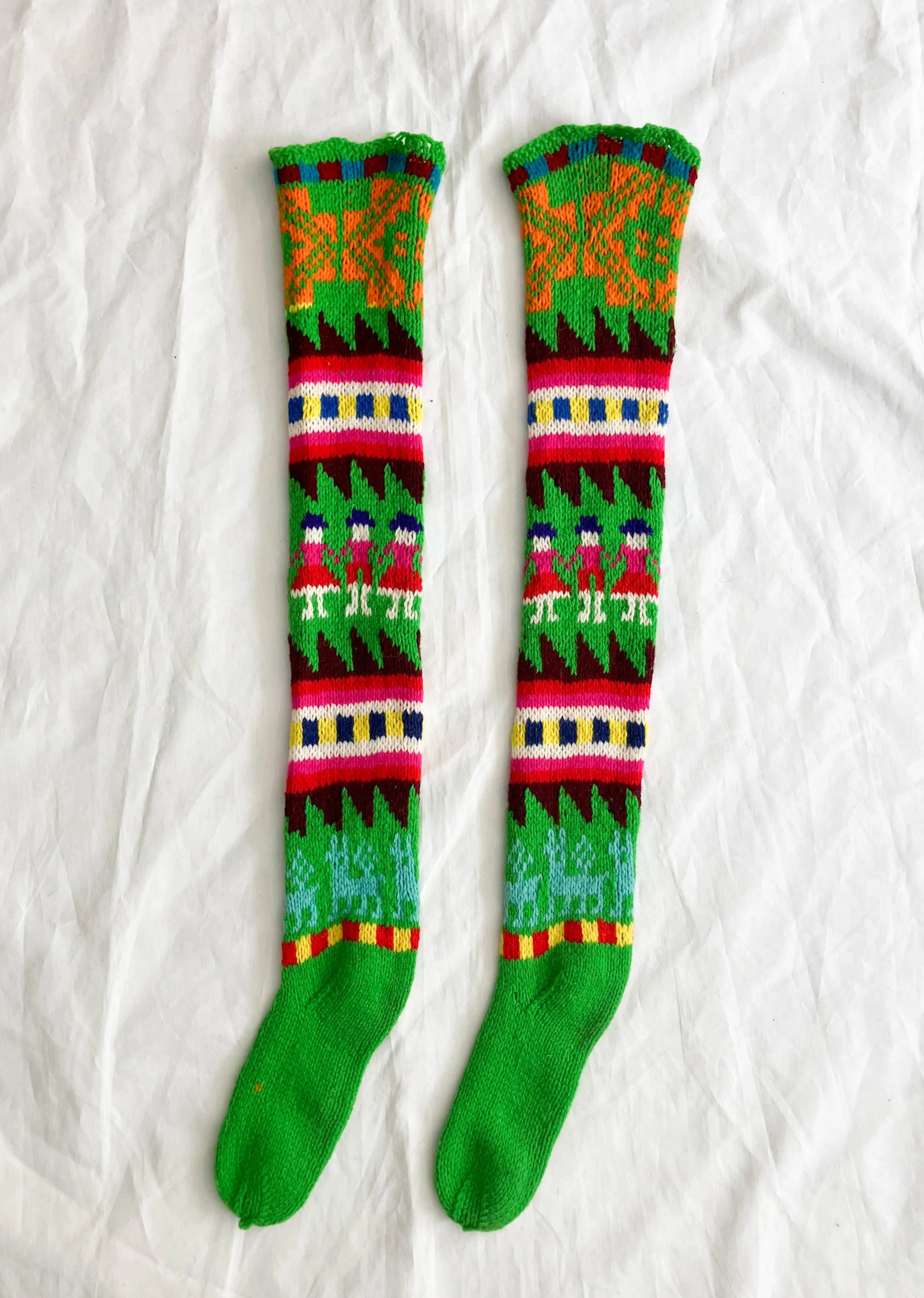 green socks (4 of 5).jpg