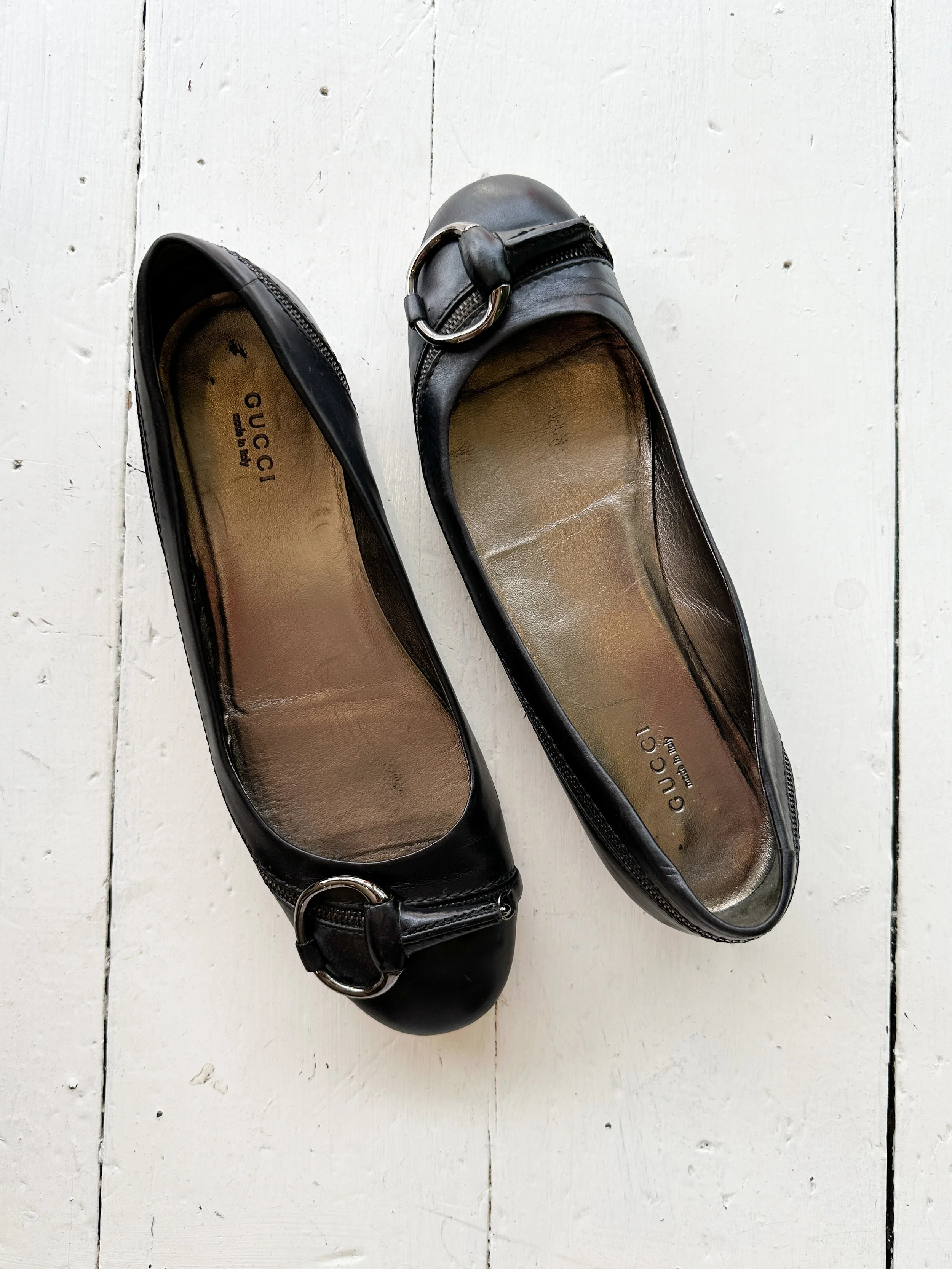gucci flats (3 of 4).jpg