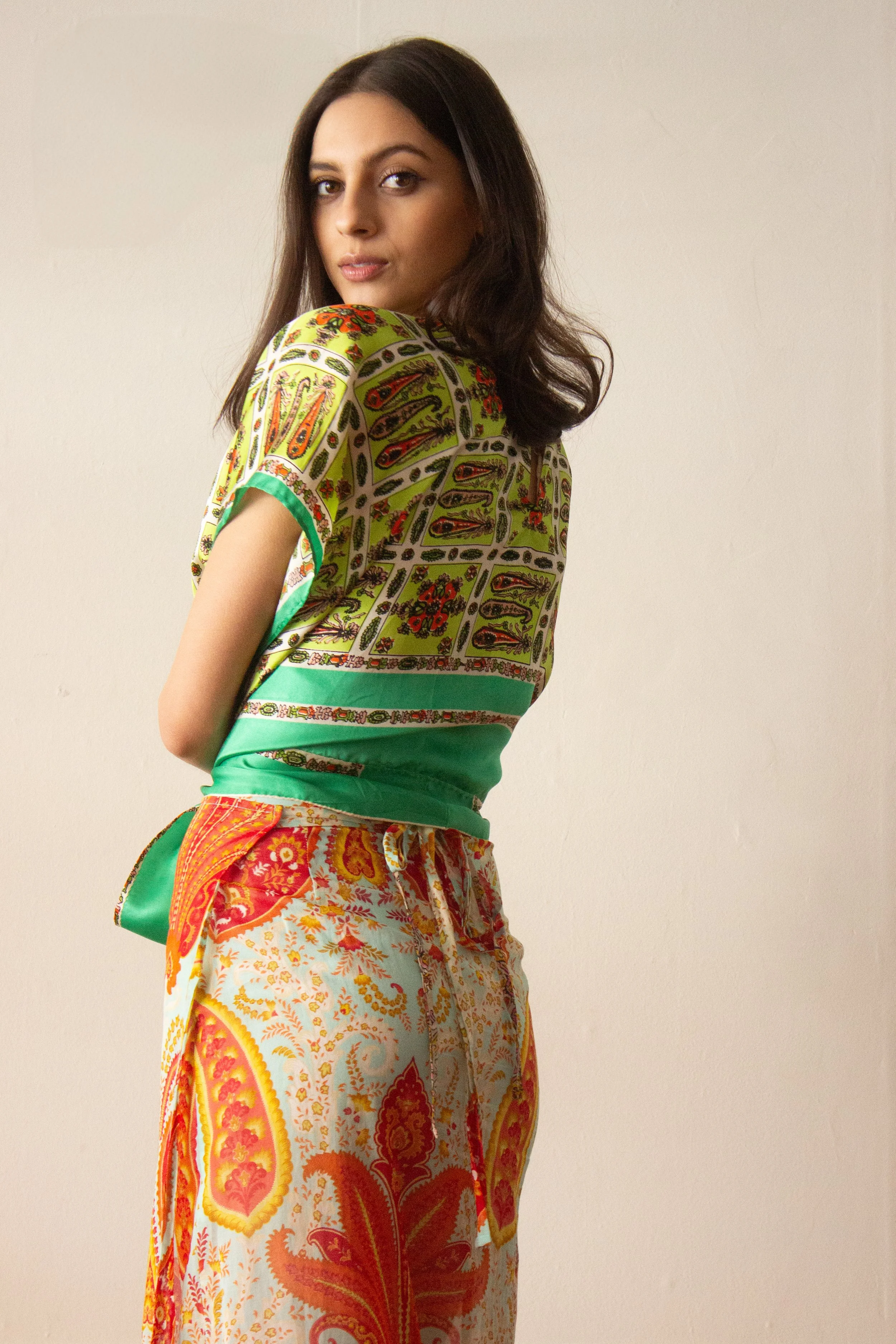 silk top and tempesta skirt (7 of 7).jpg
