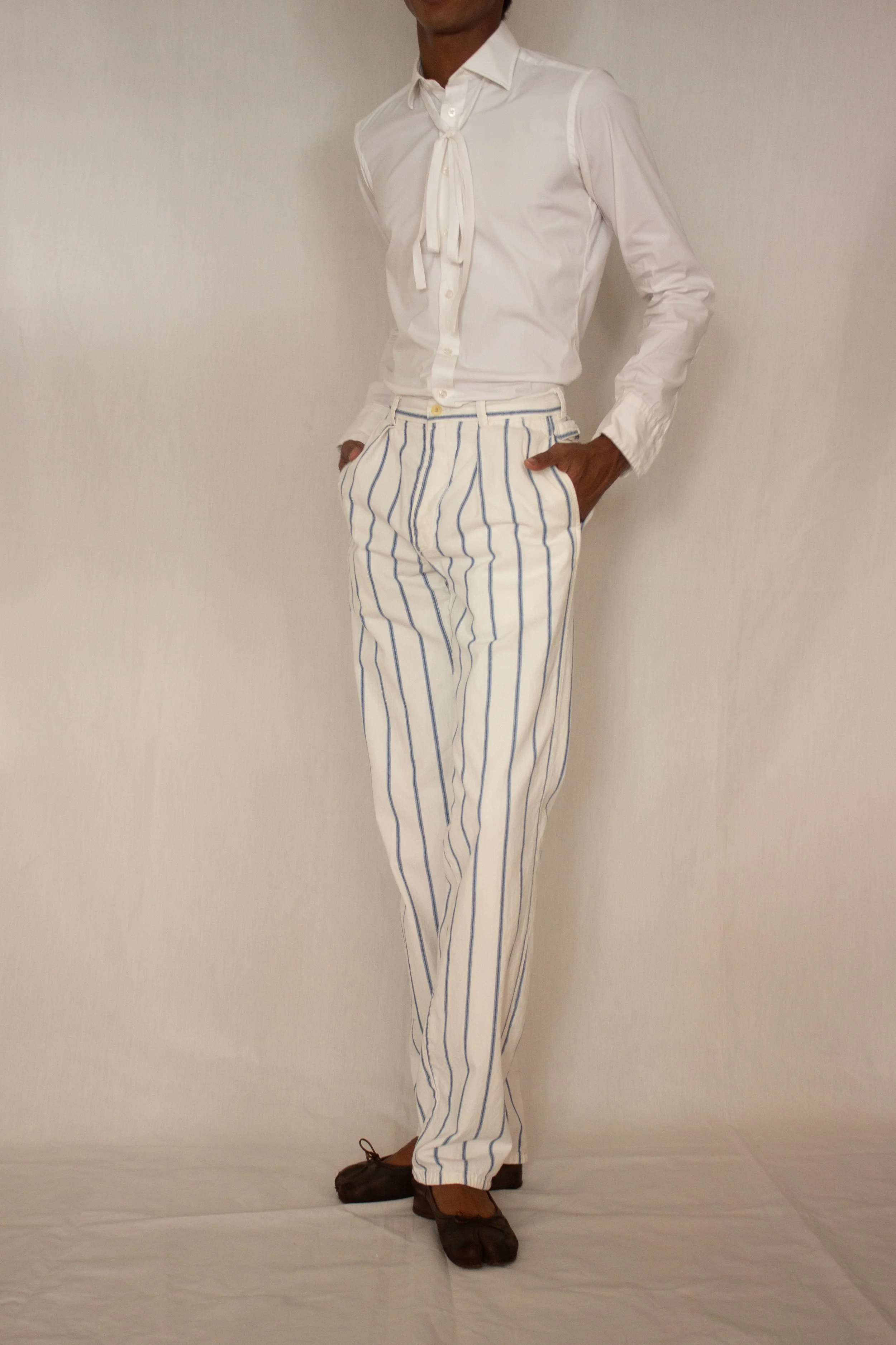white and blue outfit (4 of 8).jpg