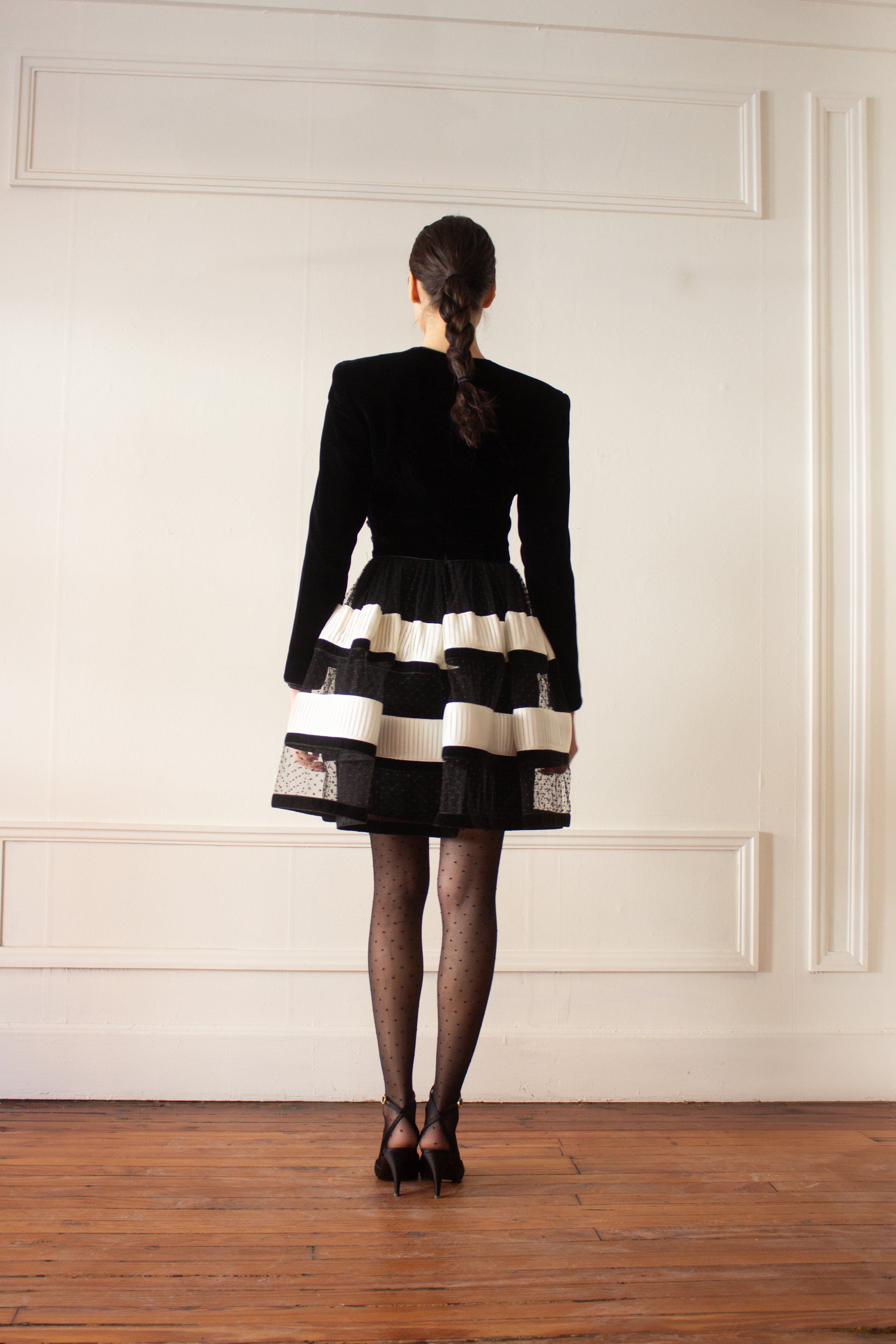 valentino cupcake (4 of 5).jpg