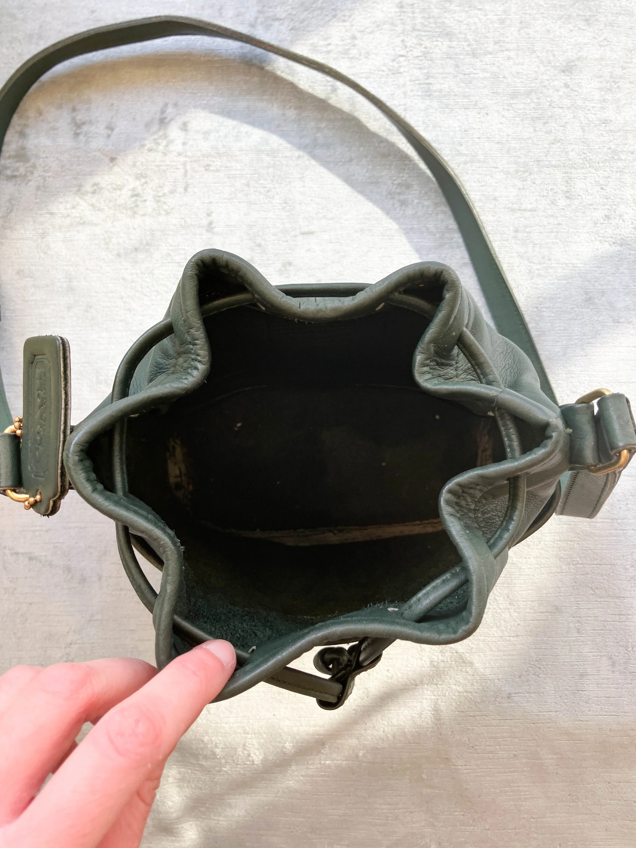 green coach (4 of 5).jpg