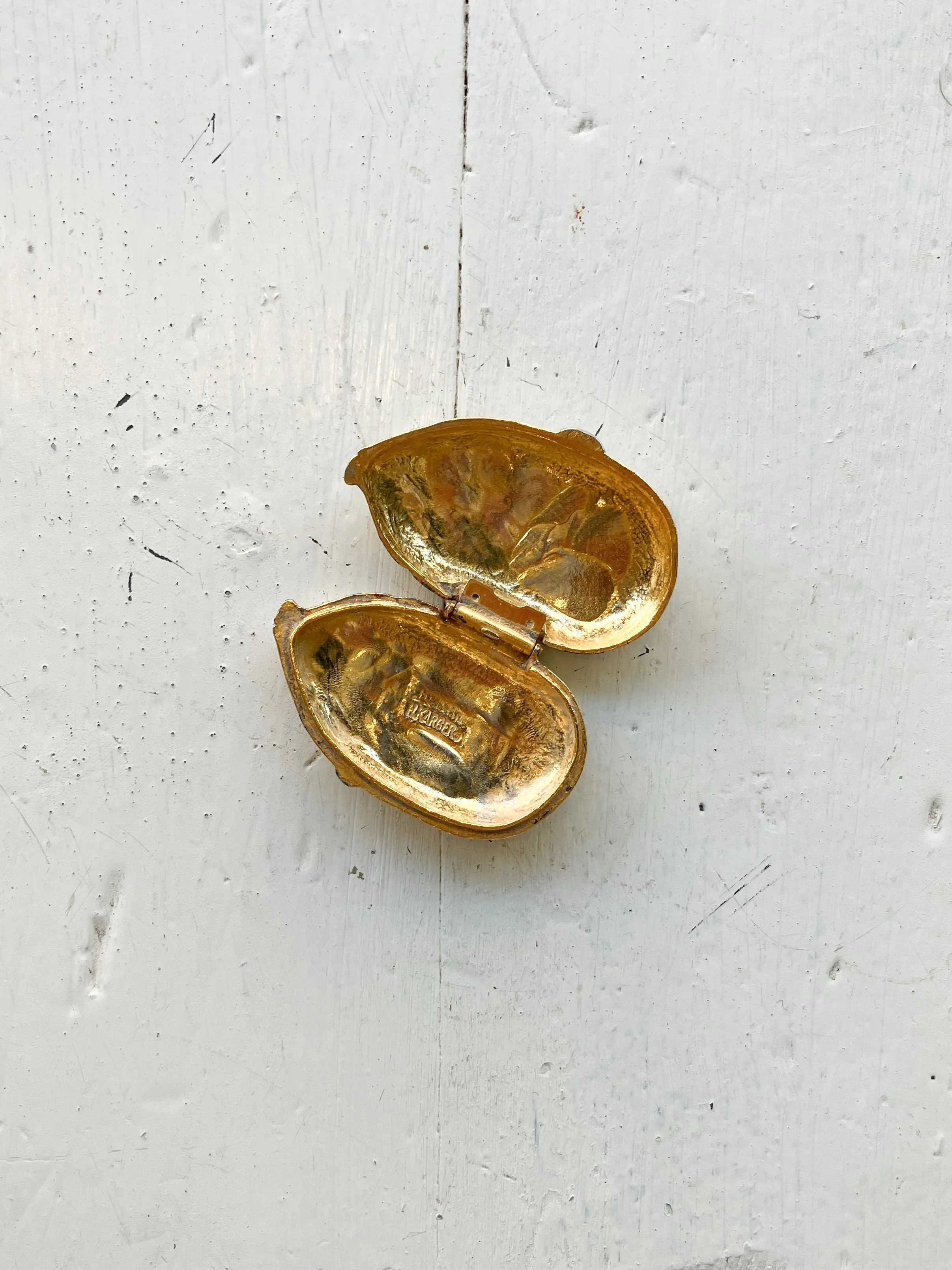 gold stuff (3 of 7).jpg