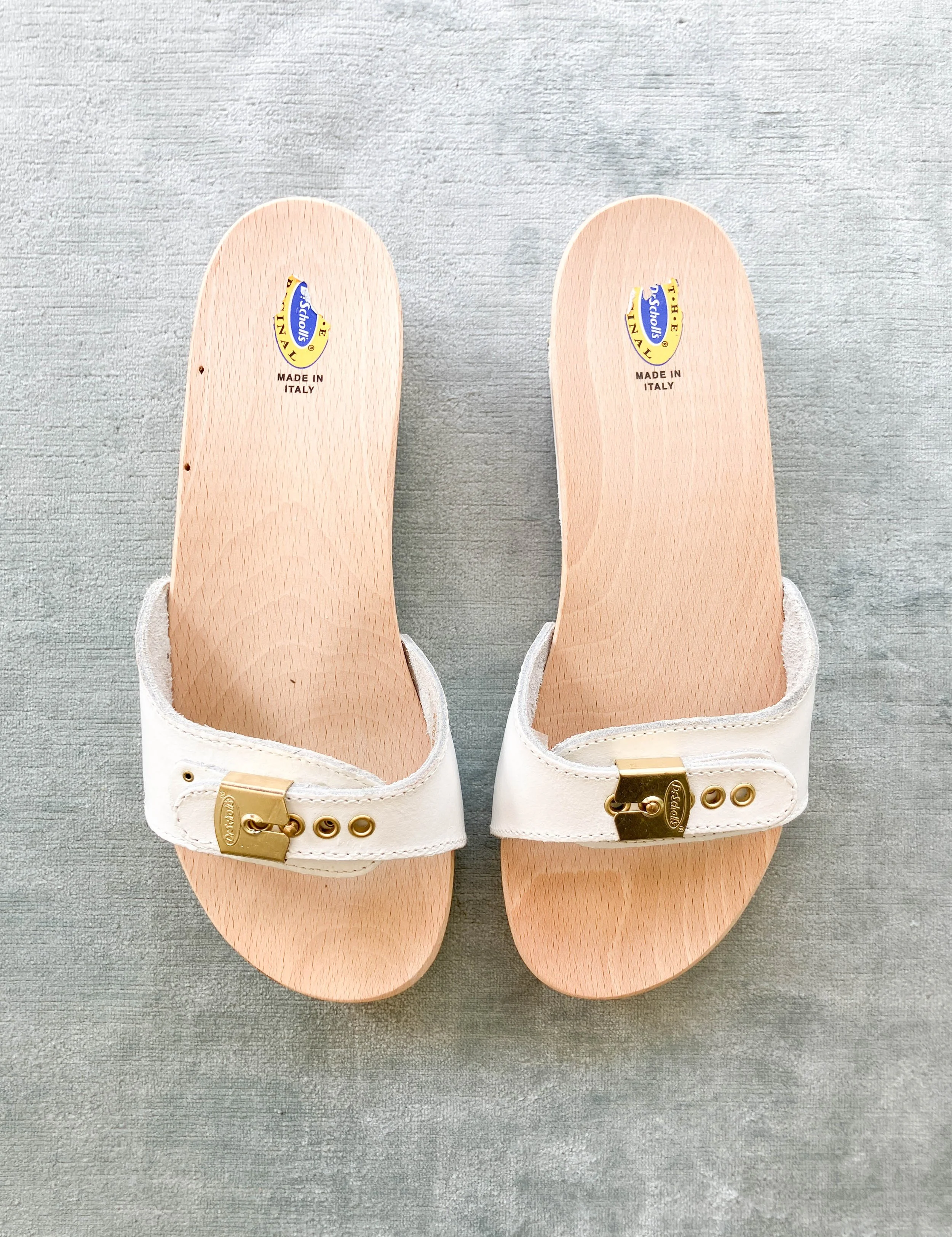 doctor scholls white (1 of 8).jpg