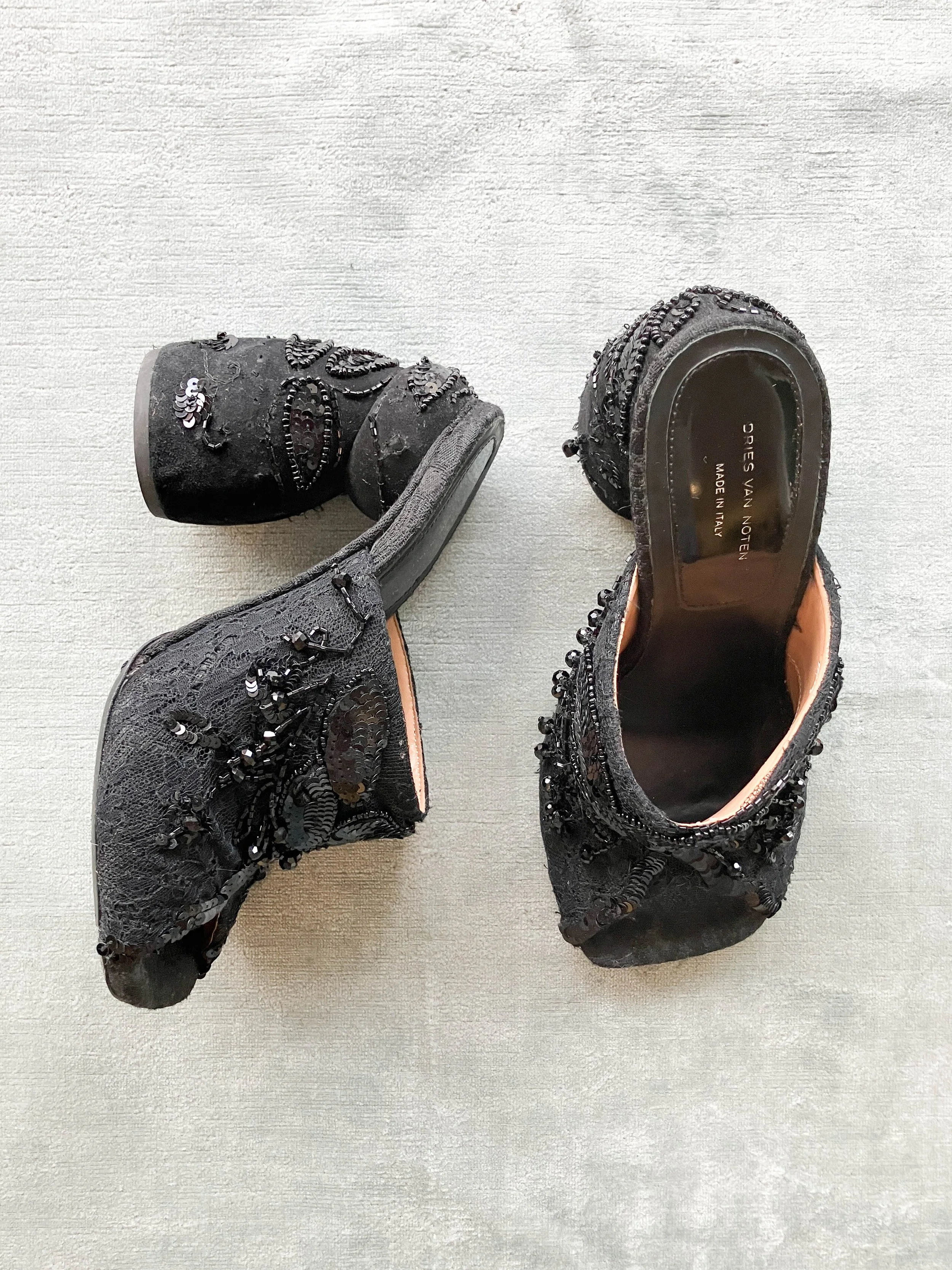 dries shoes (1 of 5).jpg