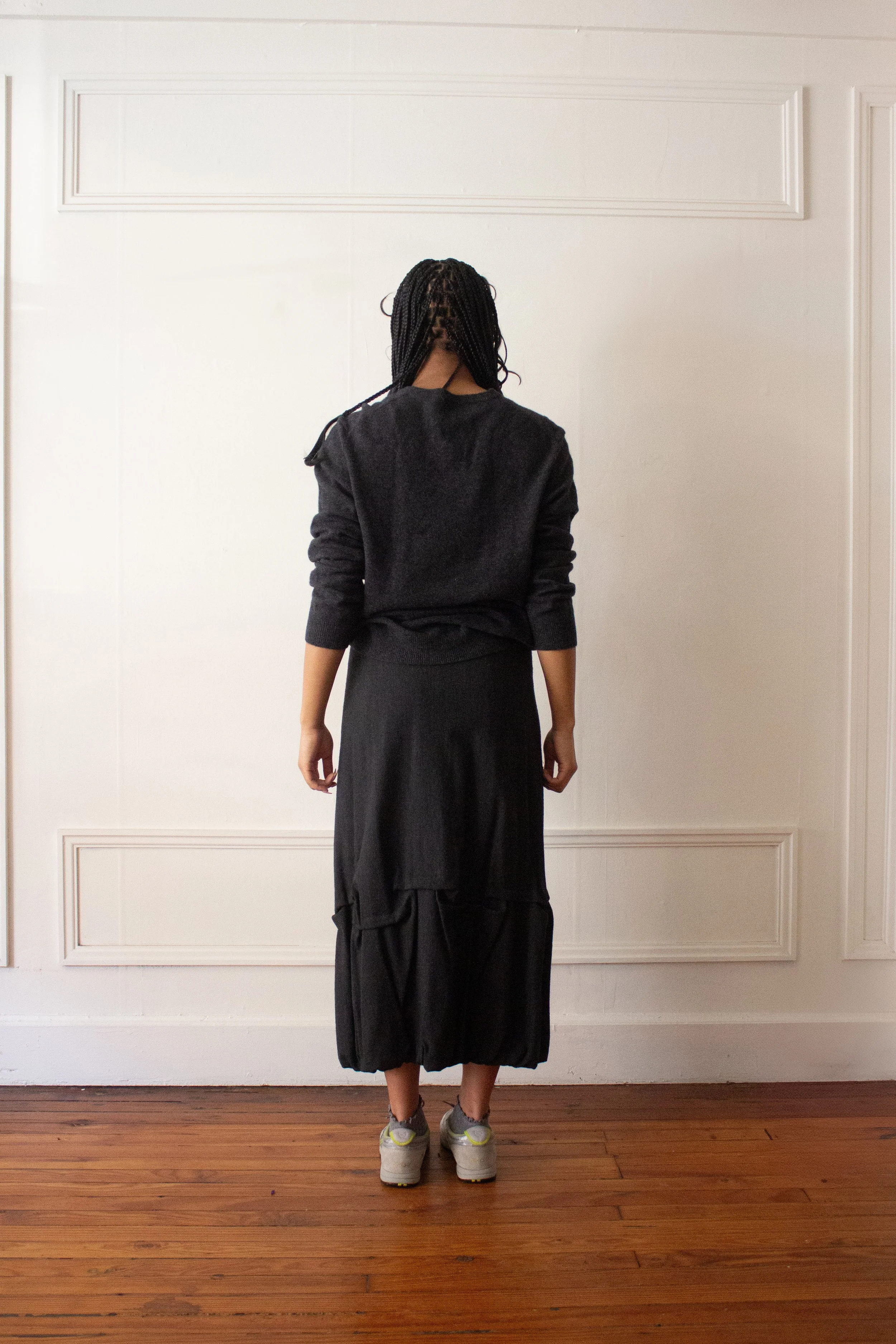 lilith skirt and cashmere sweater (4 of 6).jpg