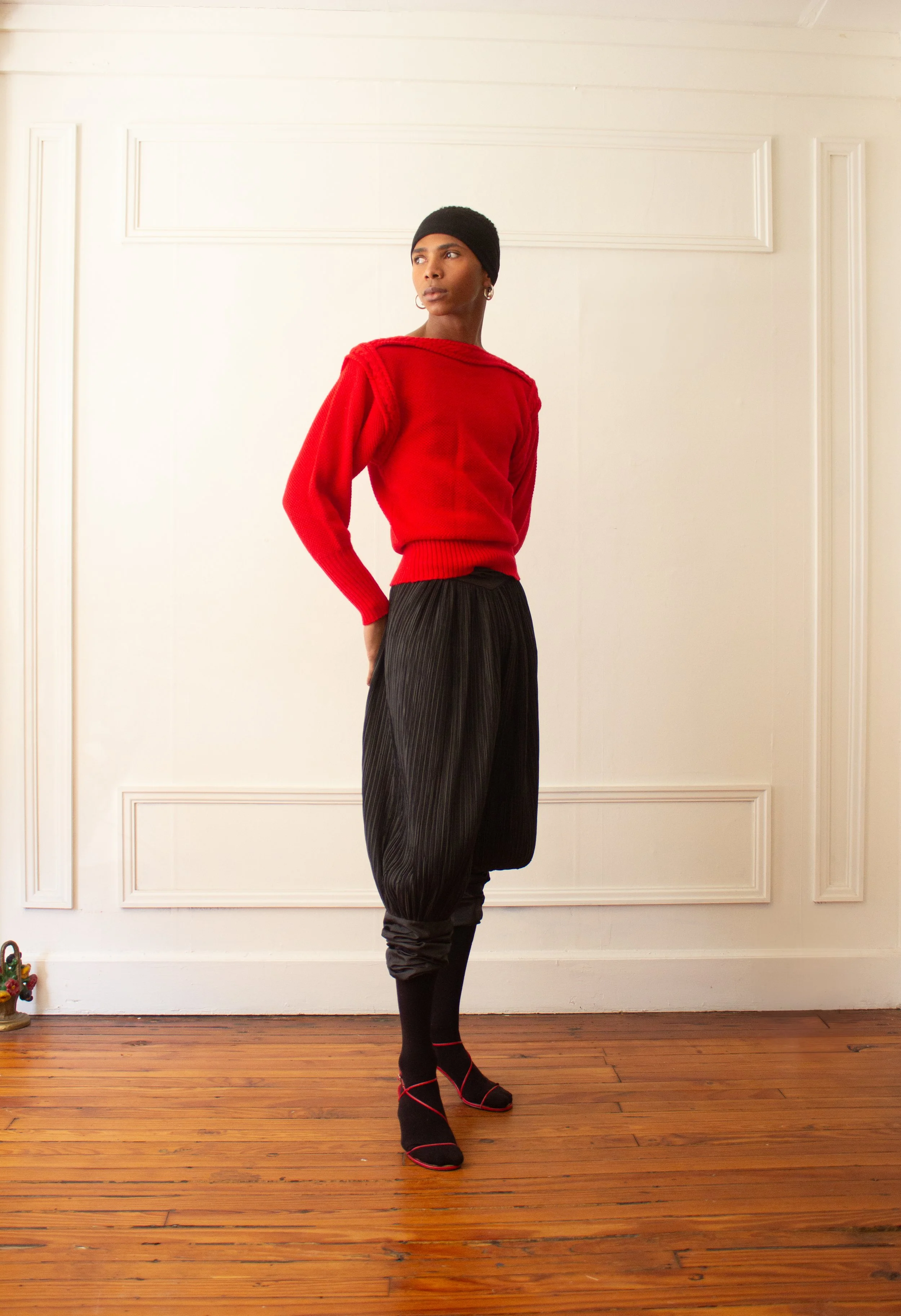 red sweater (2 of 5).jpg