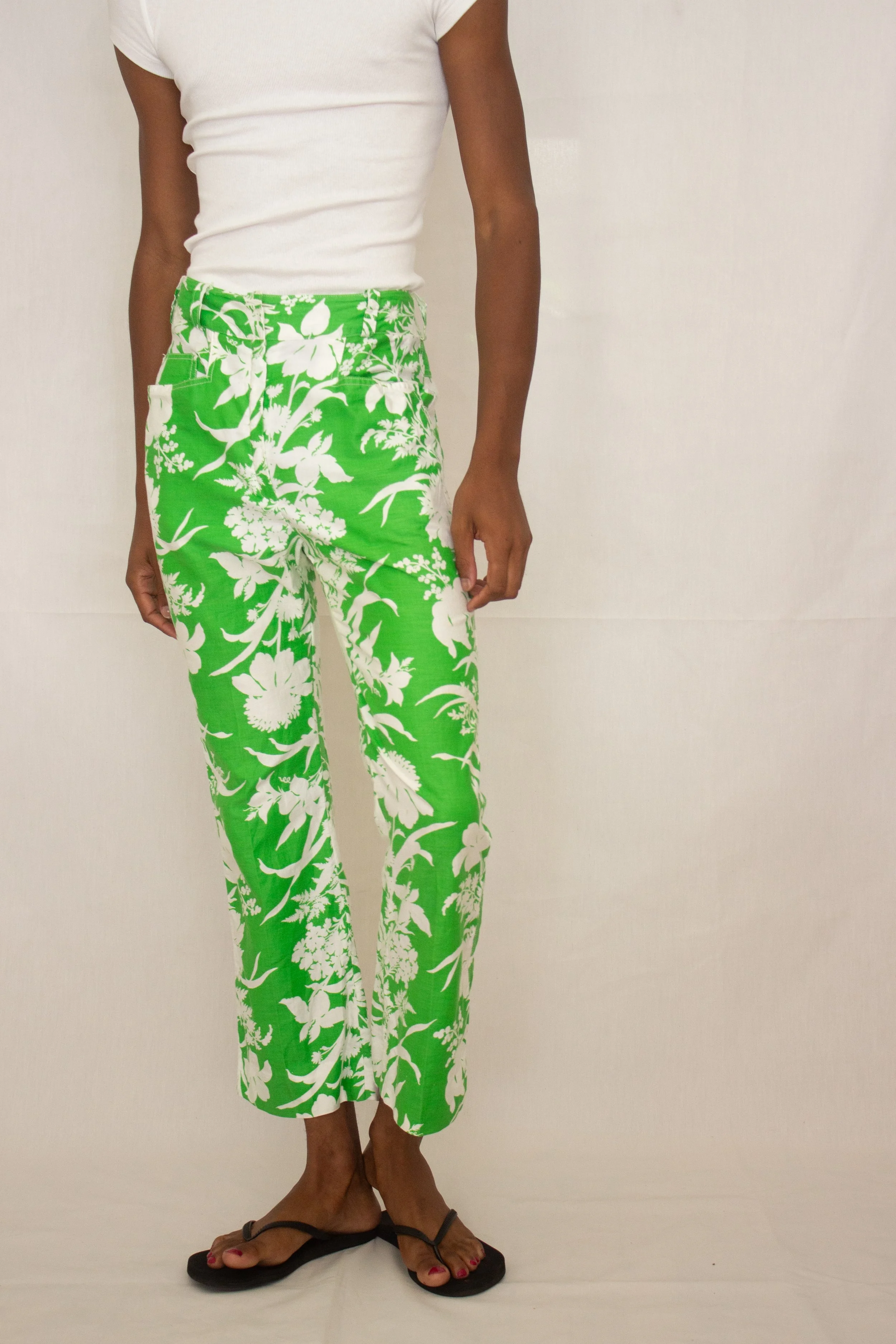 green preppy pants (2 of 5).jpg