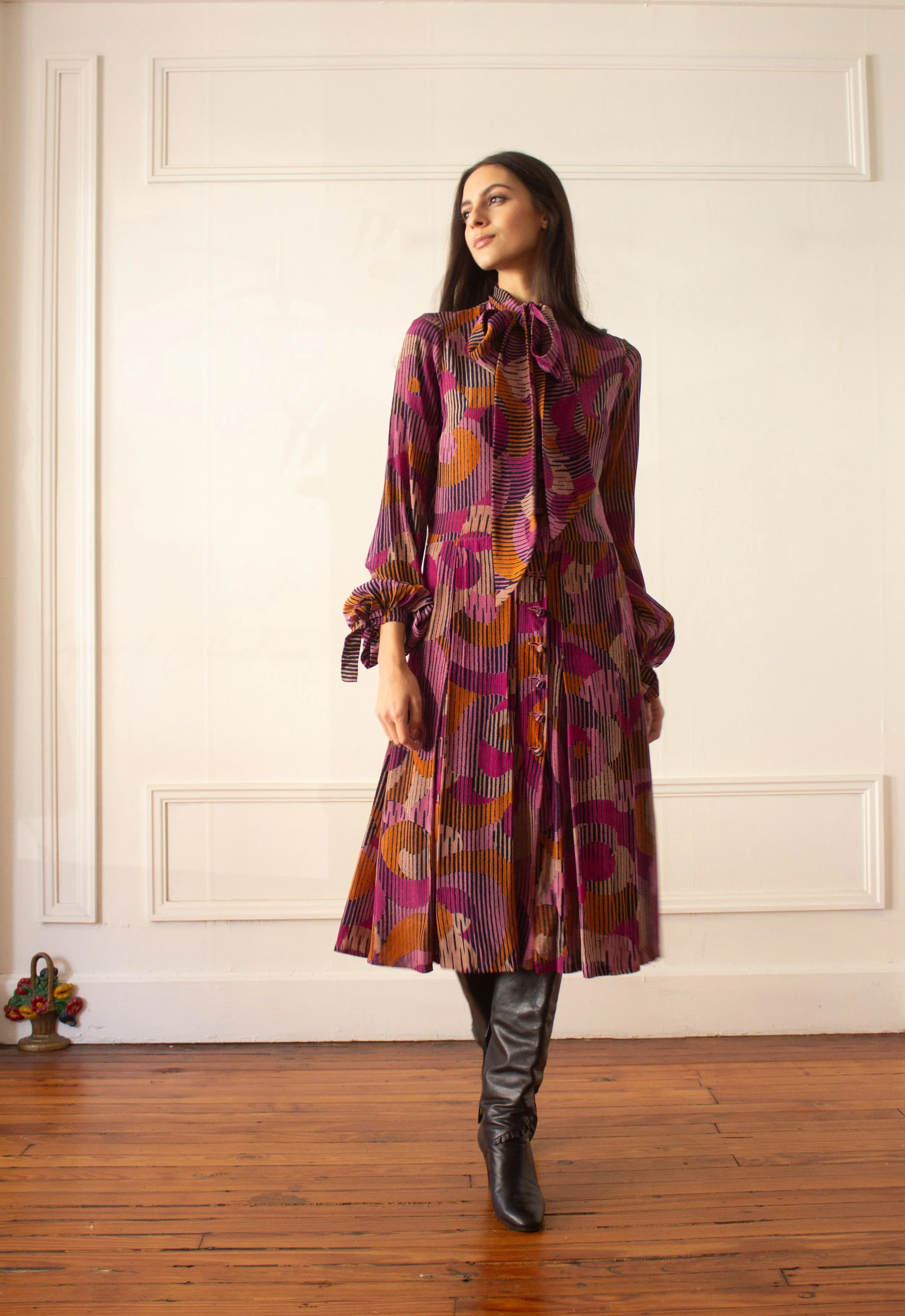 chloe ish silk dress (4 of 10).jpg