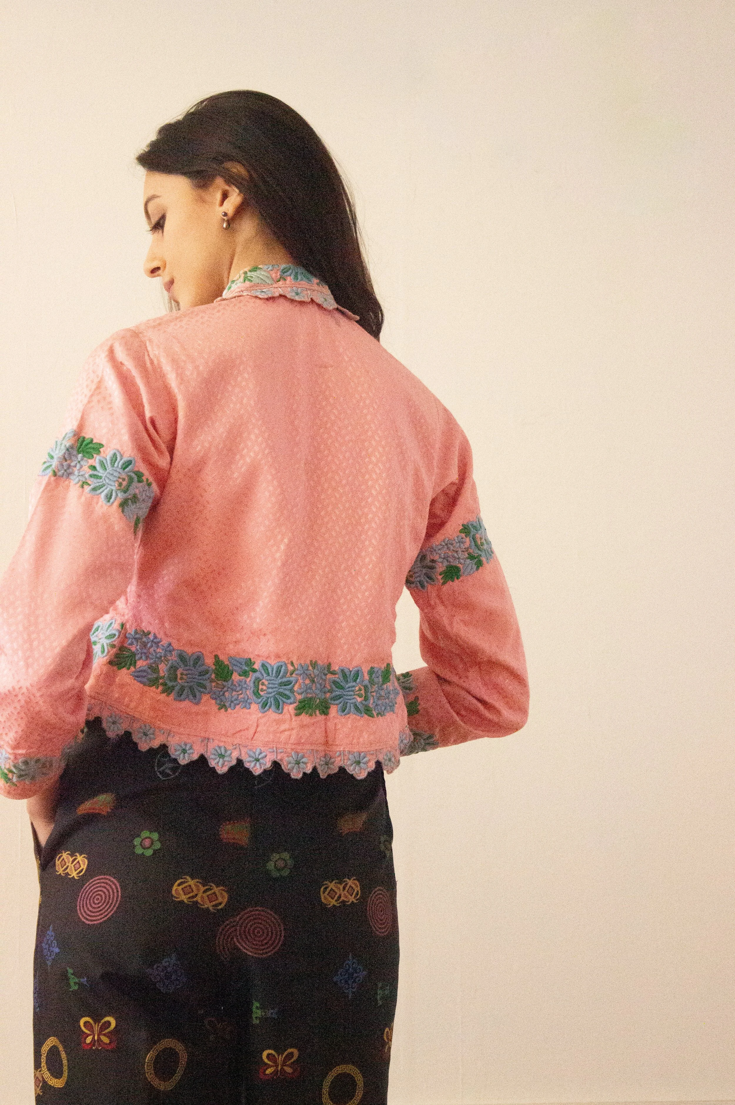 hungarian embroidered blouse (5 of 6).jpg