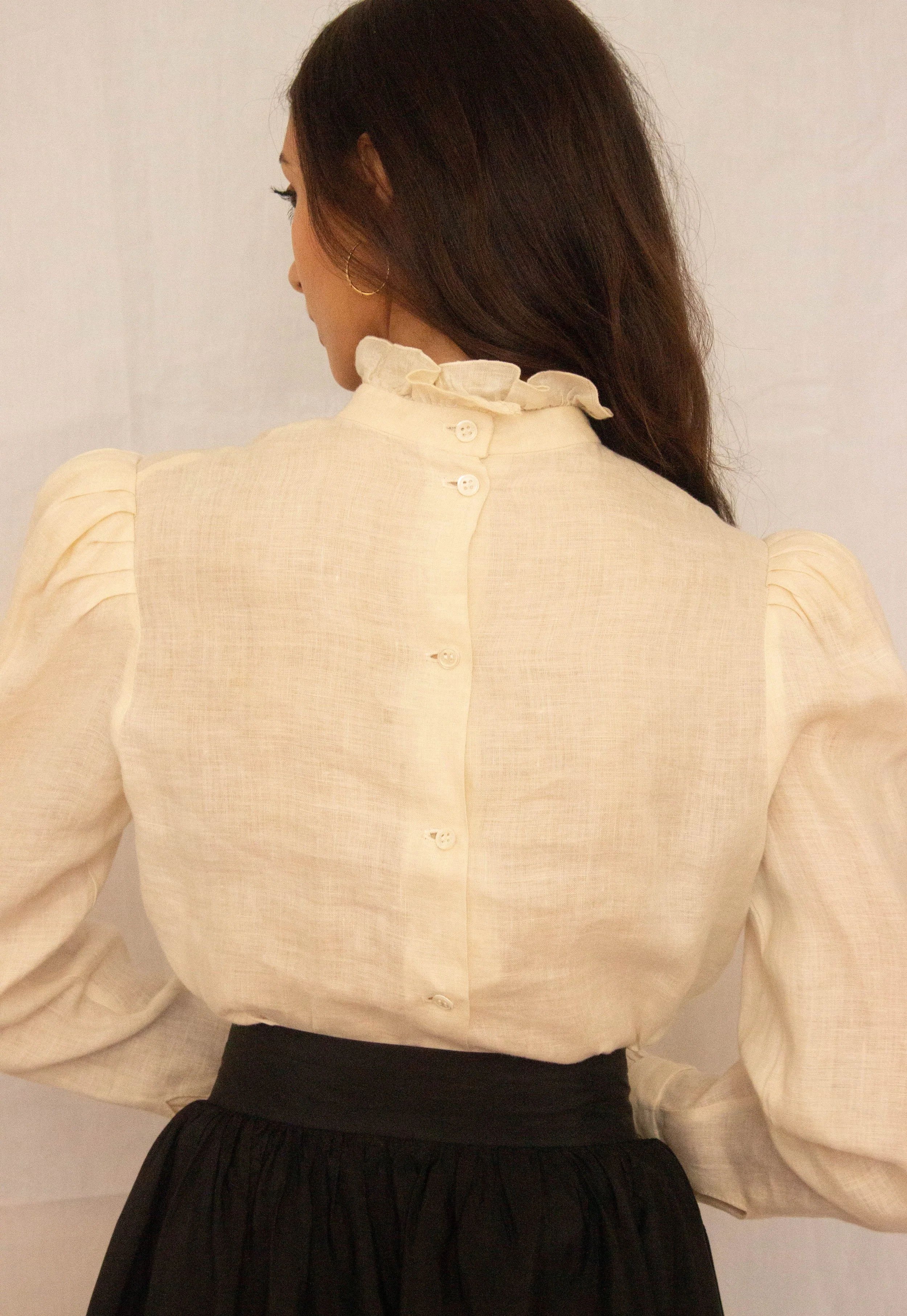embroidered linen blouse (4 of 4).jpg
