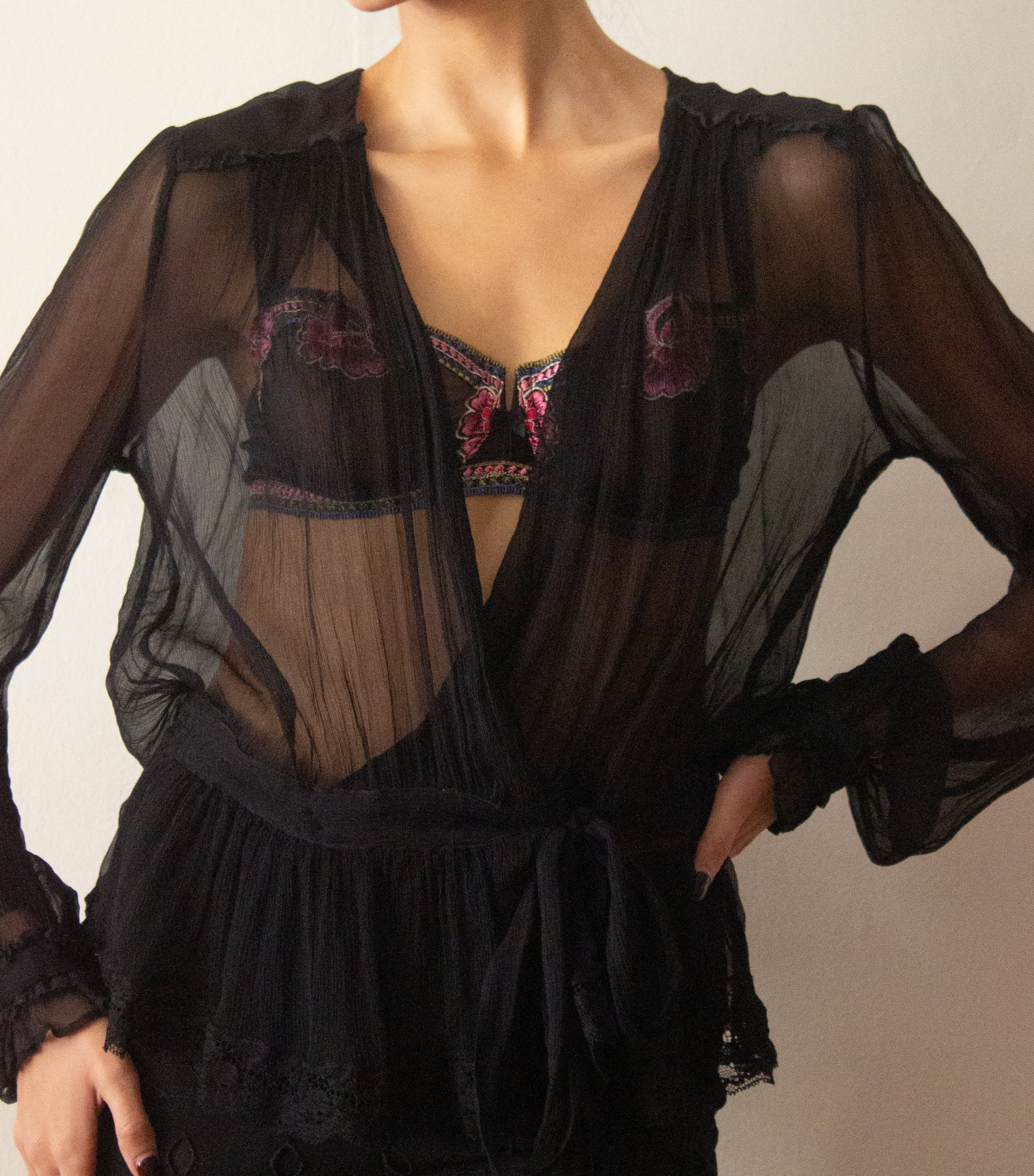 d&g silk chiffon top (5 of 6).jpg