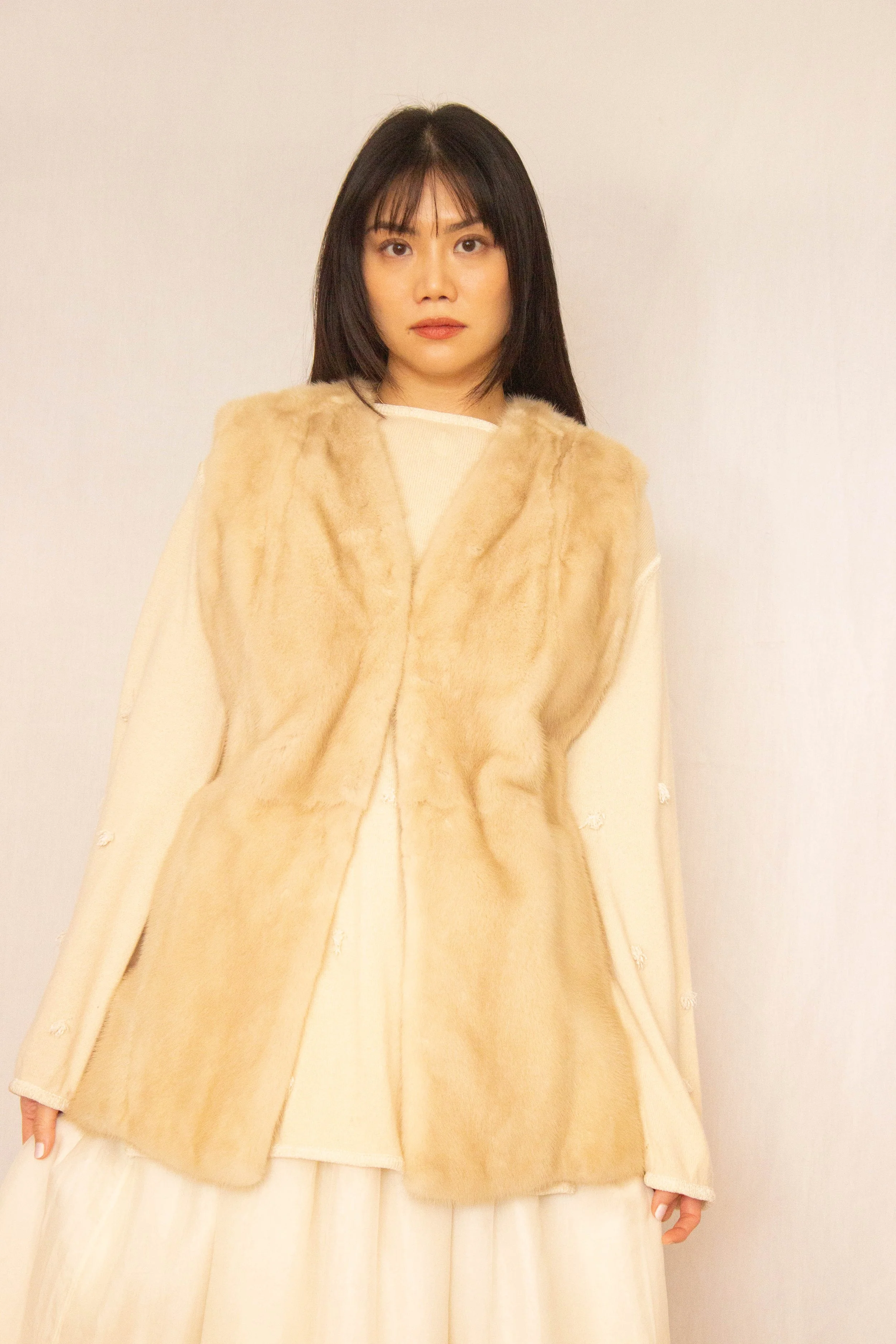 fur vest (2 of 5).jpg