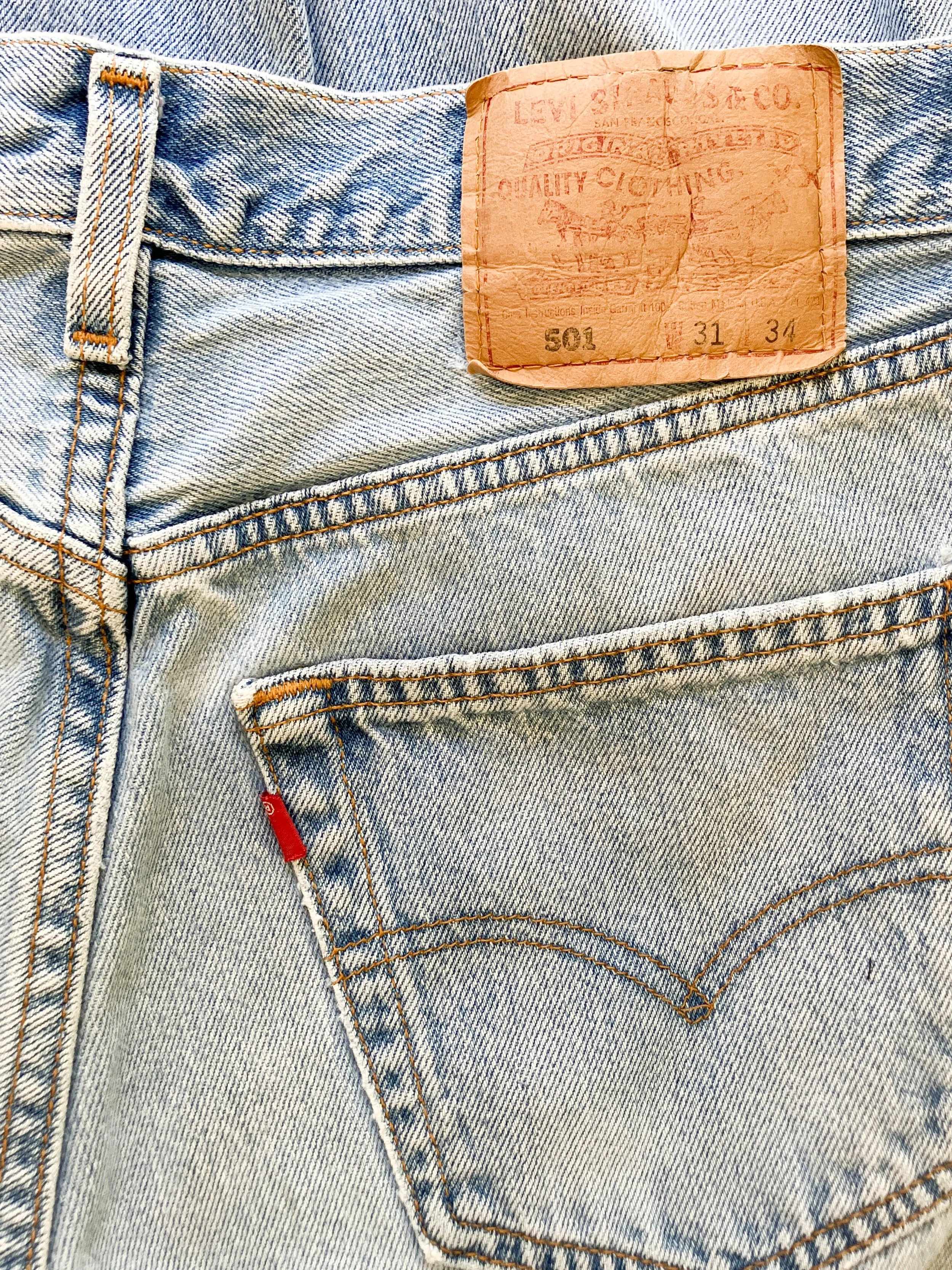 levis with knee (8 of 9).jpg