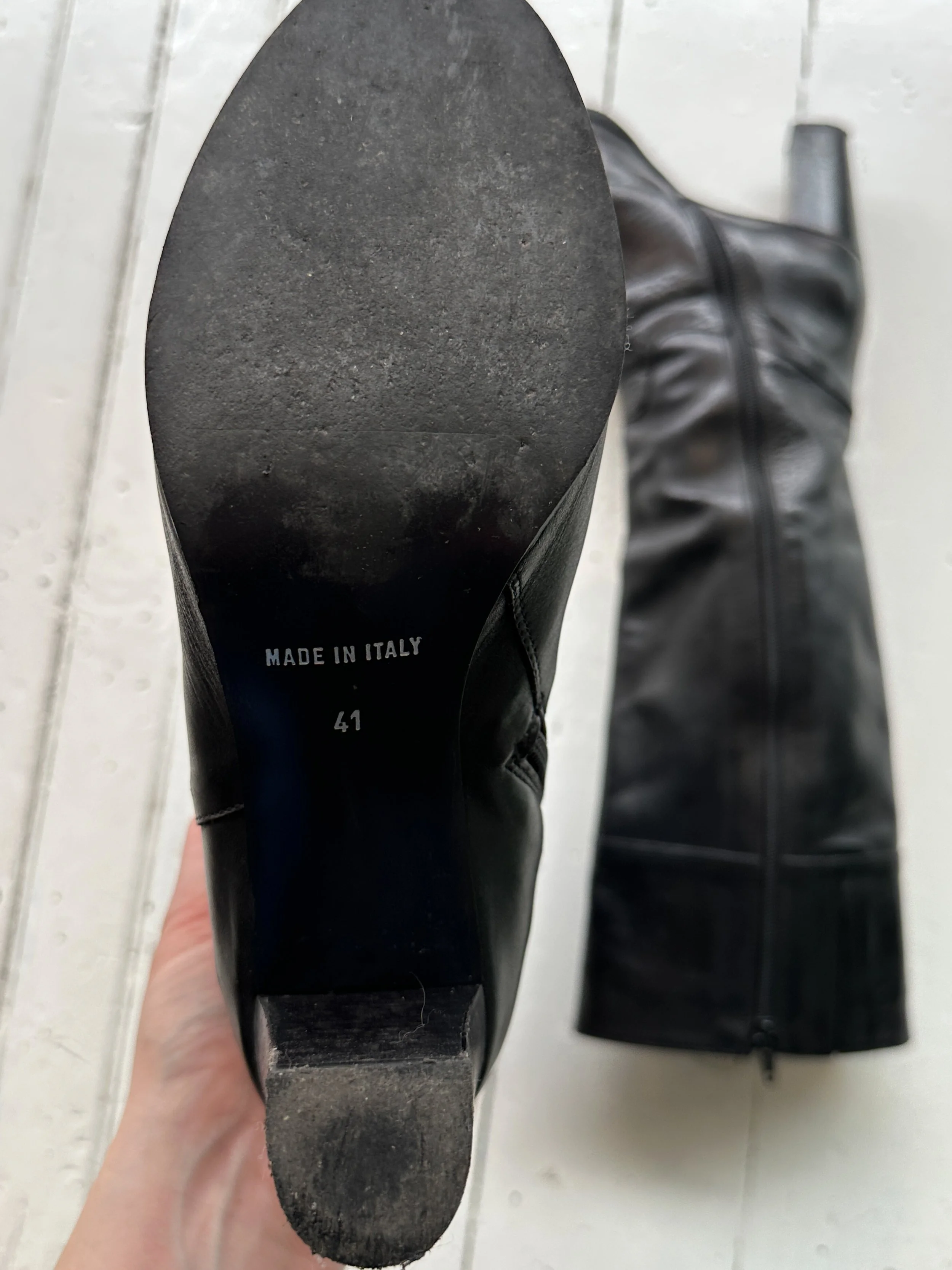 barney's boot (4 of 4).jpg