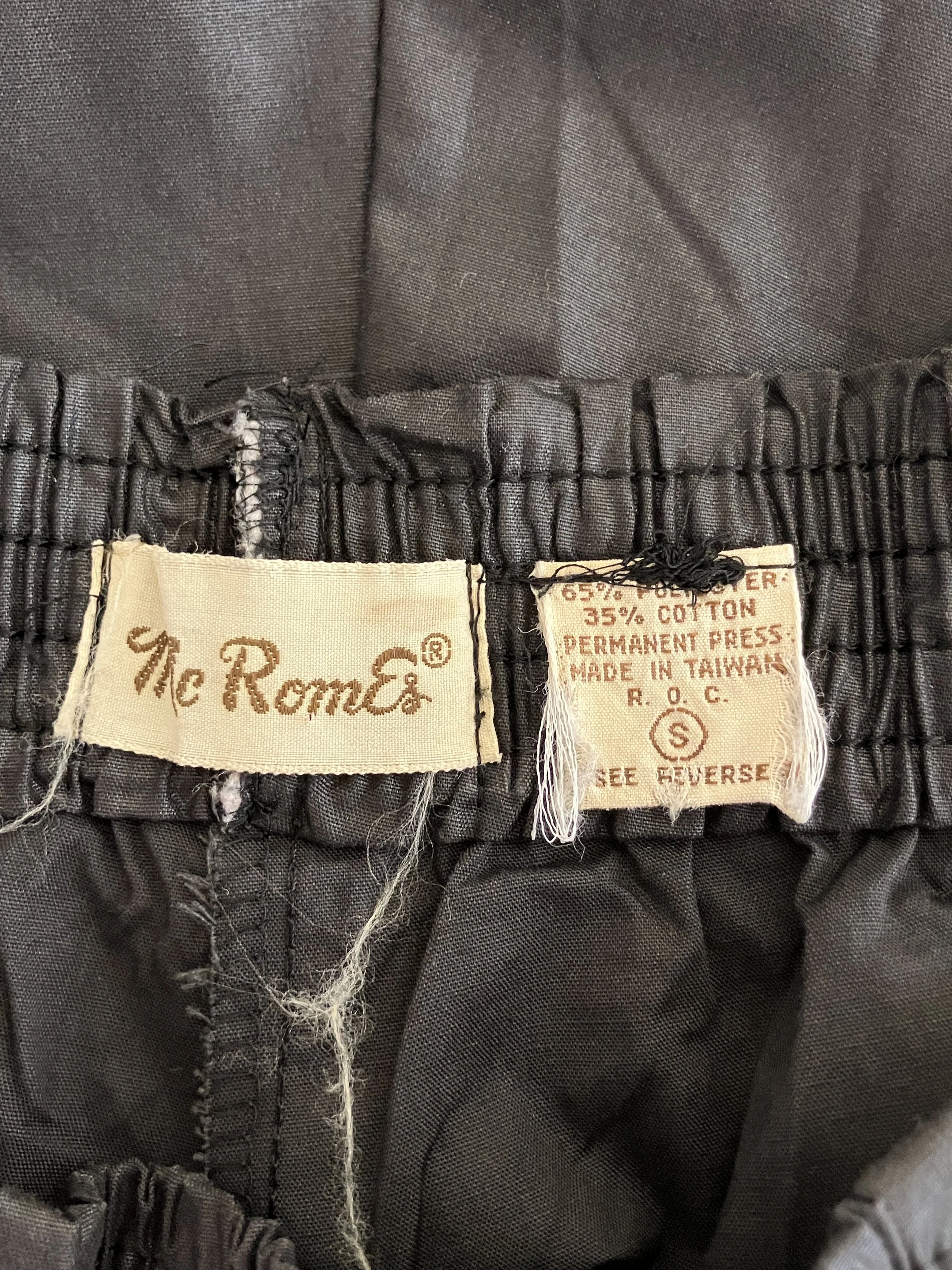 shorts tag.JPG