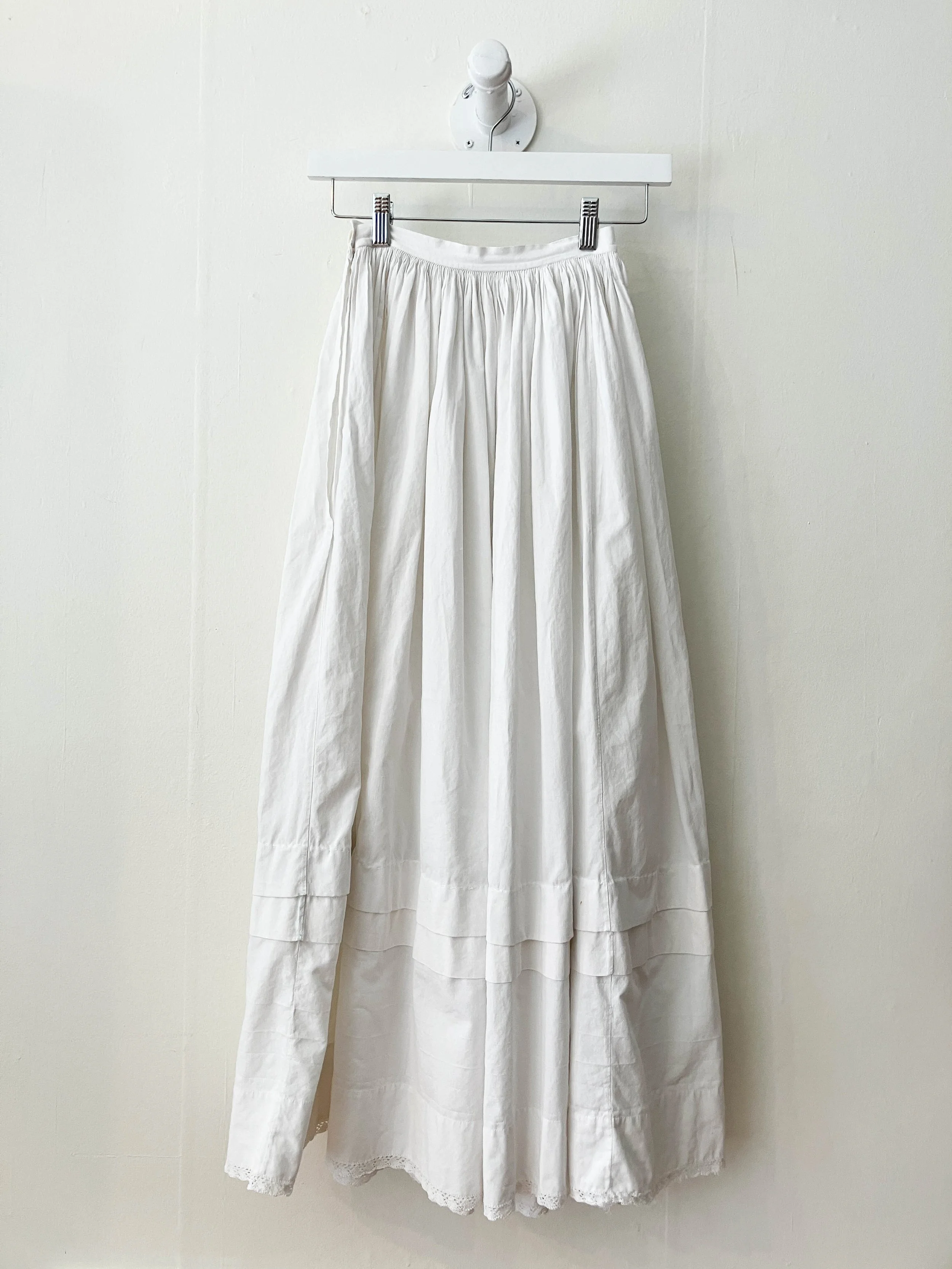 petticoat (5 of 6).jpg