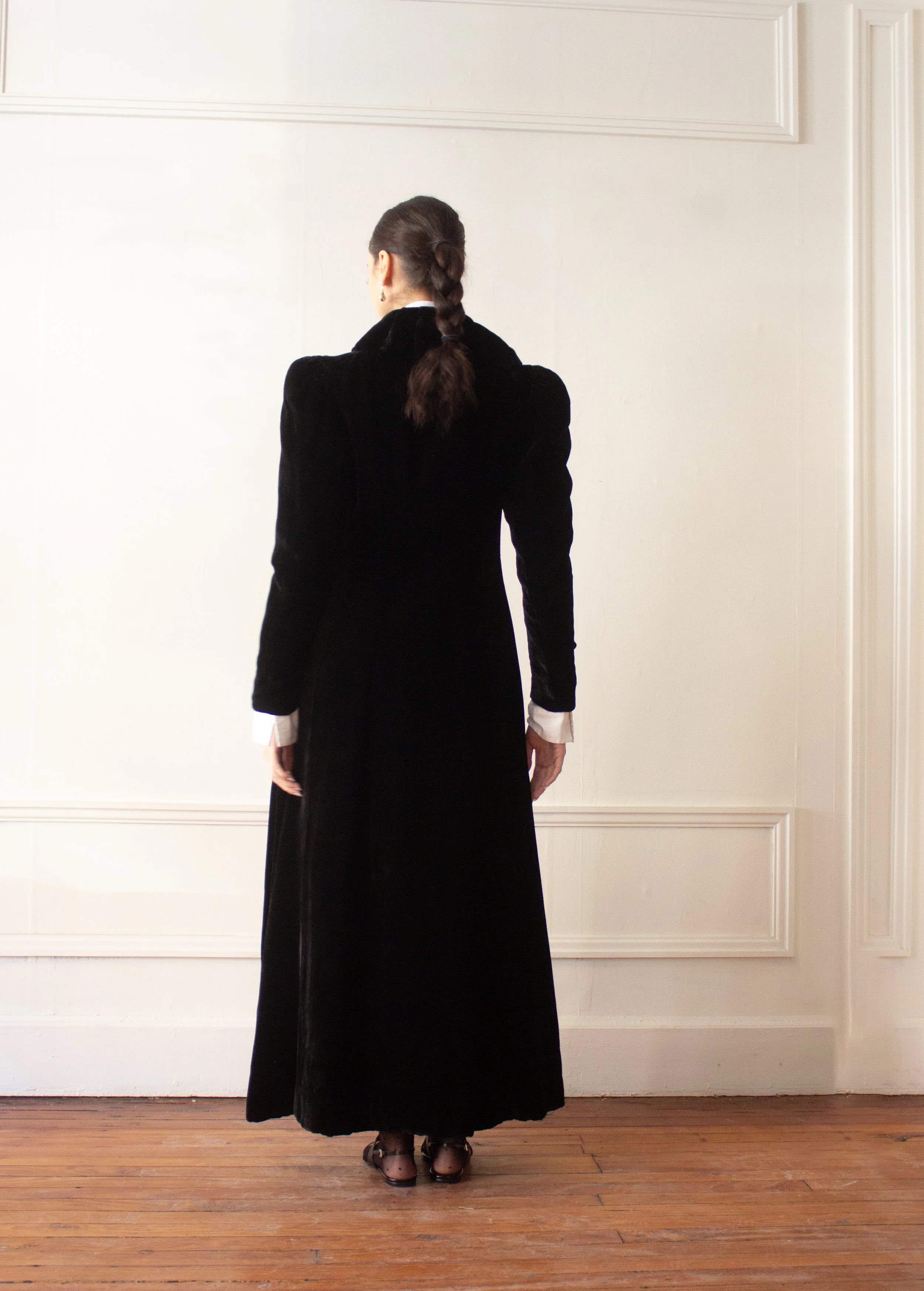 30s coat (5 of 5).jpg