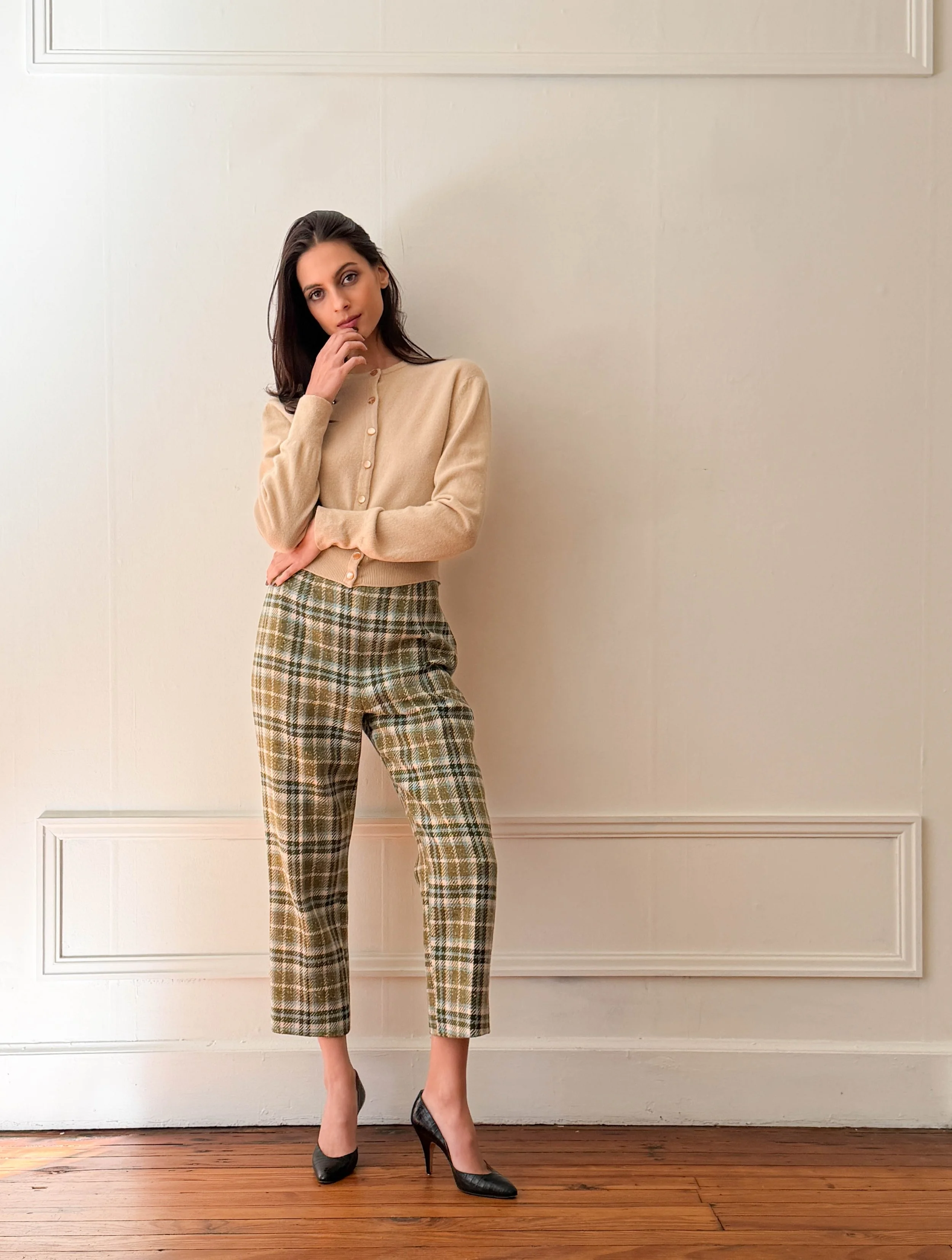 cardigan and pants (2 of 5).jpg