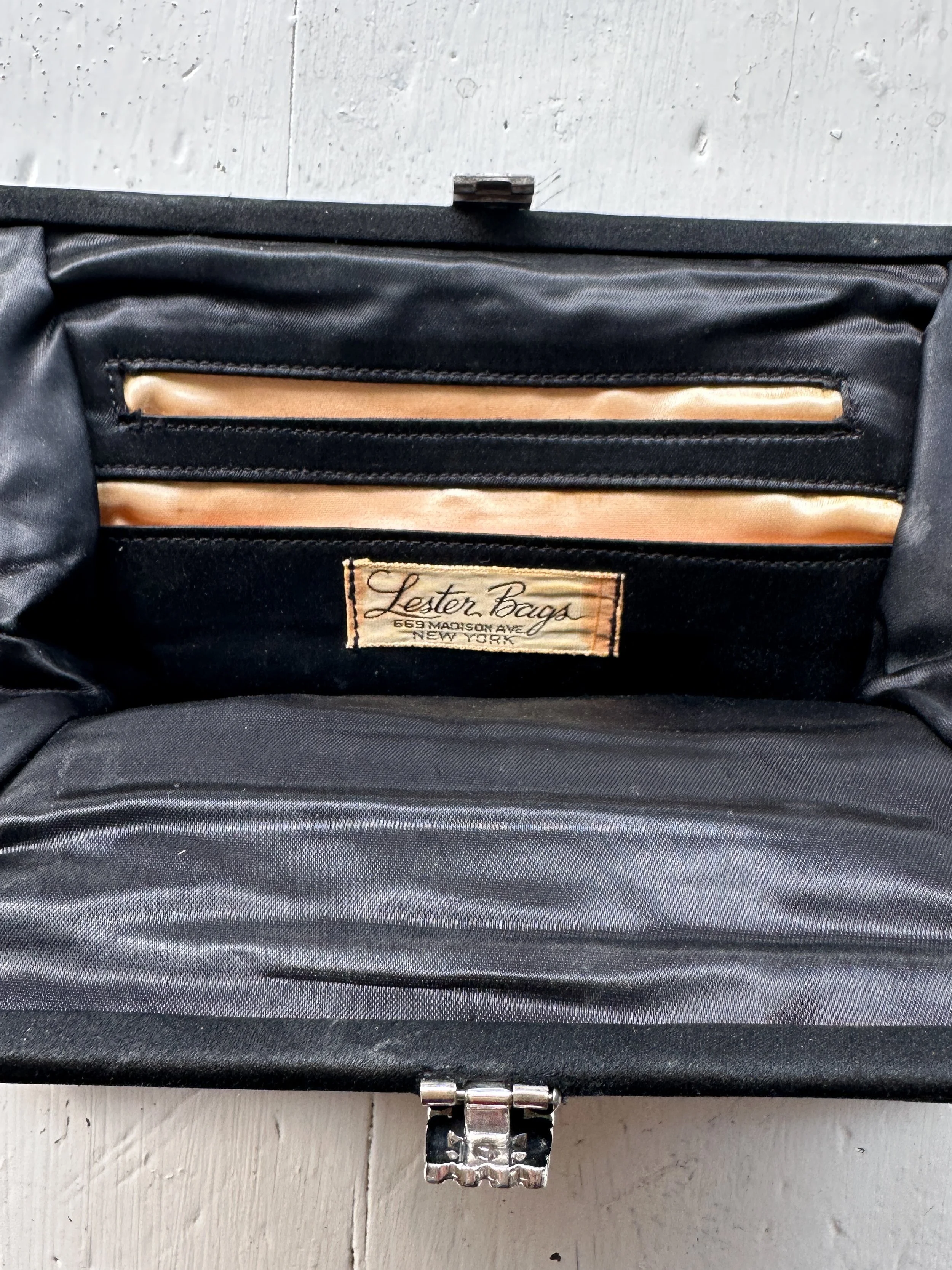koret watch bag (3 of 4).jpg