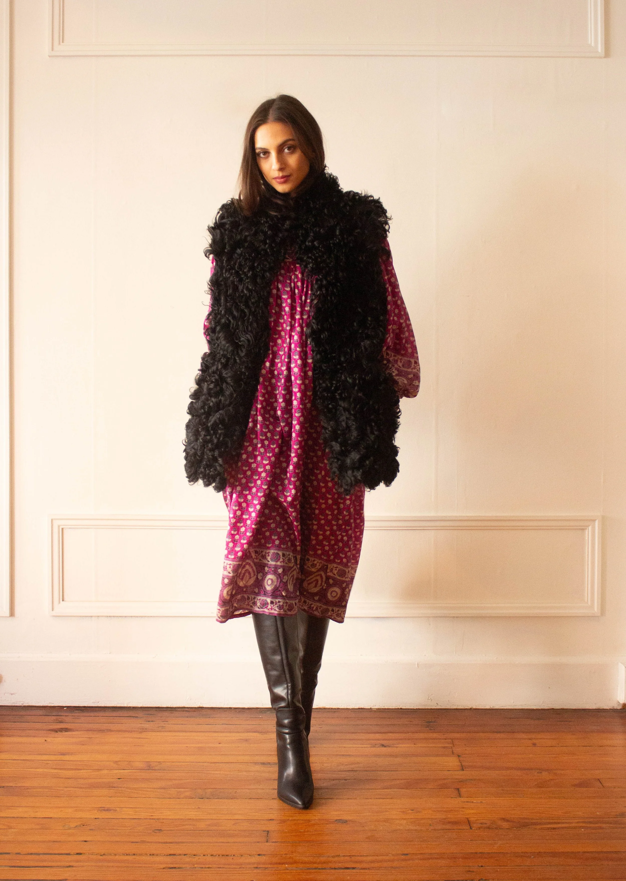 silk her majester plus curly lamb (1 of 2).jpg