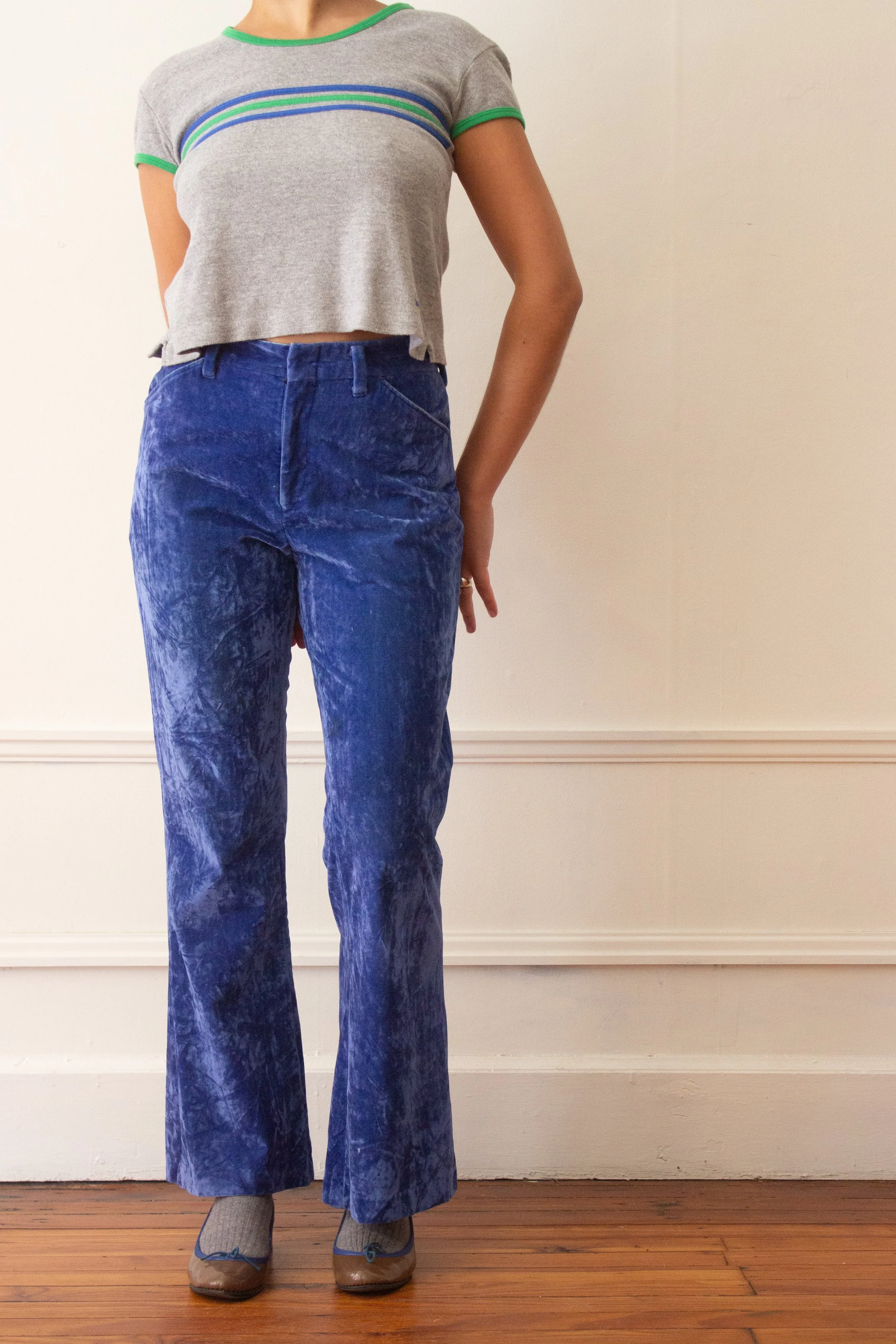 baby tee and blue velvet (1 of 5).jpg