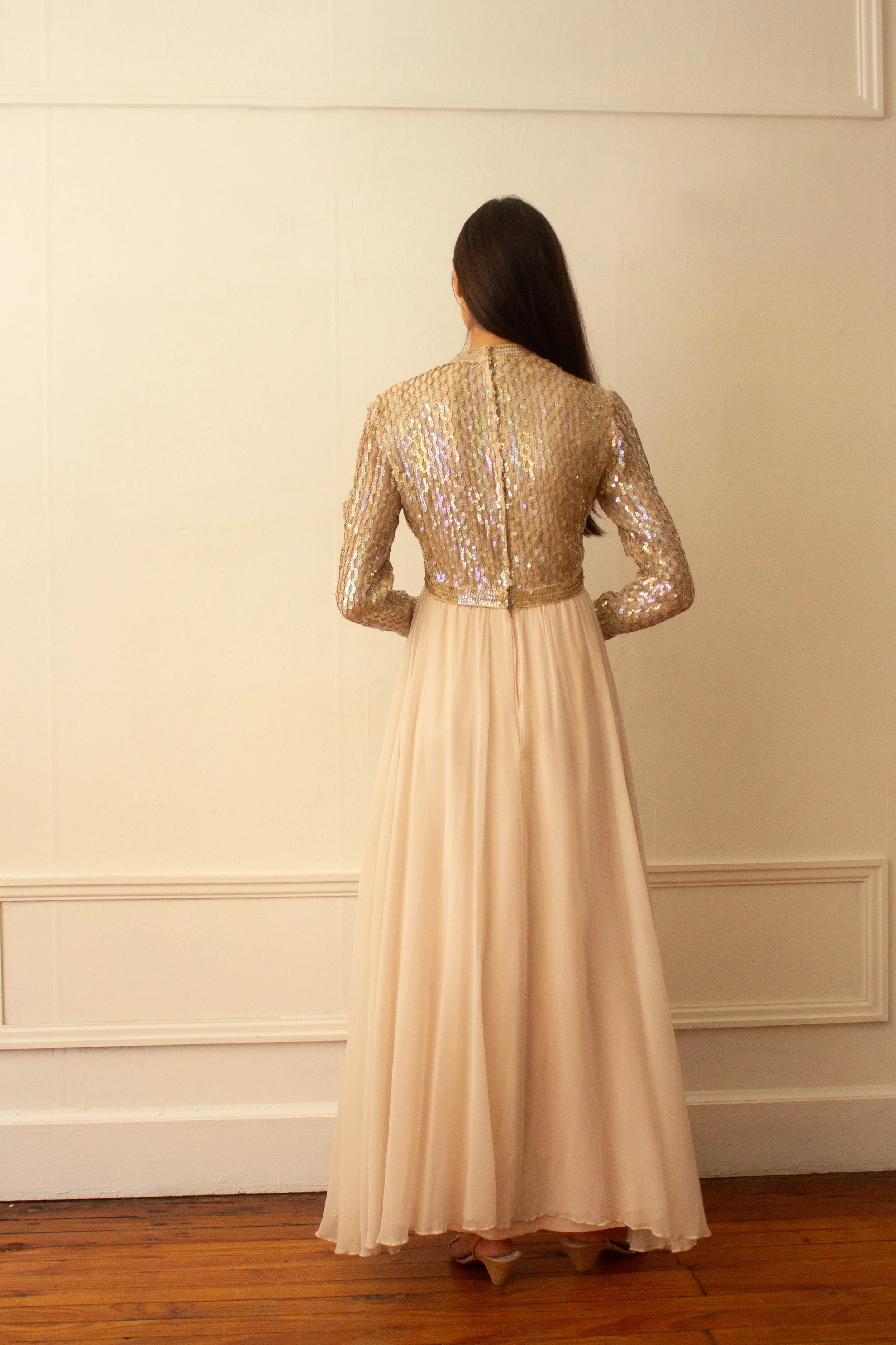 sequined dress (4 of 6).jpg