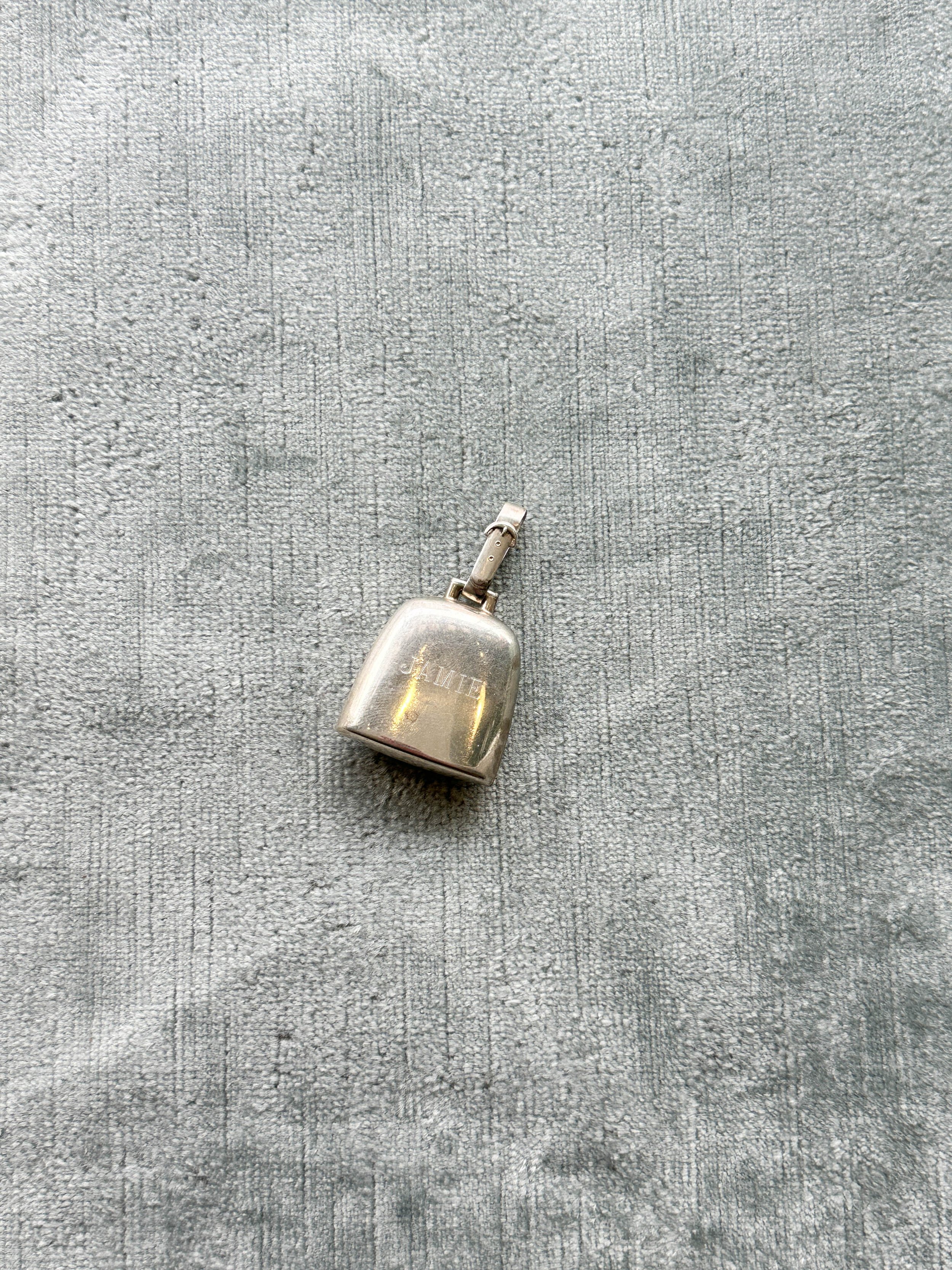 BELL (2 of 4).jpg
