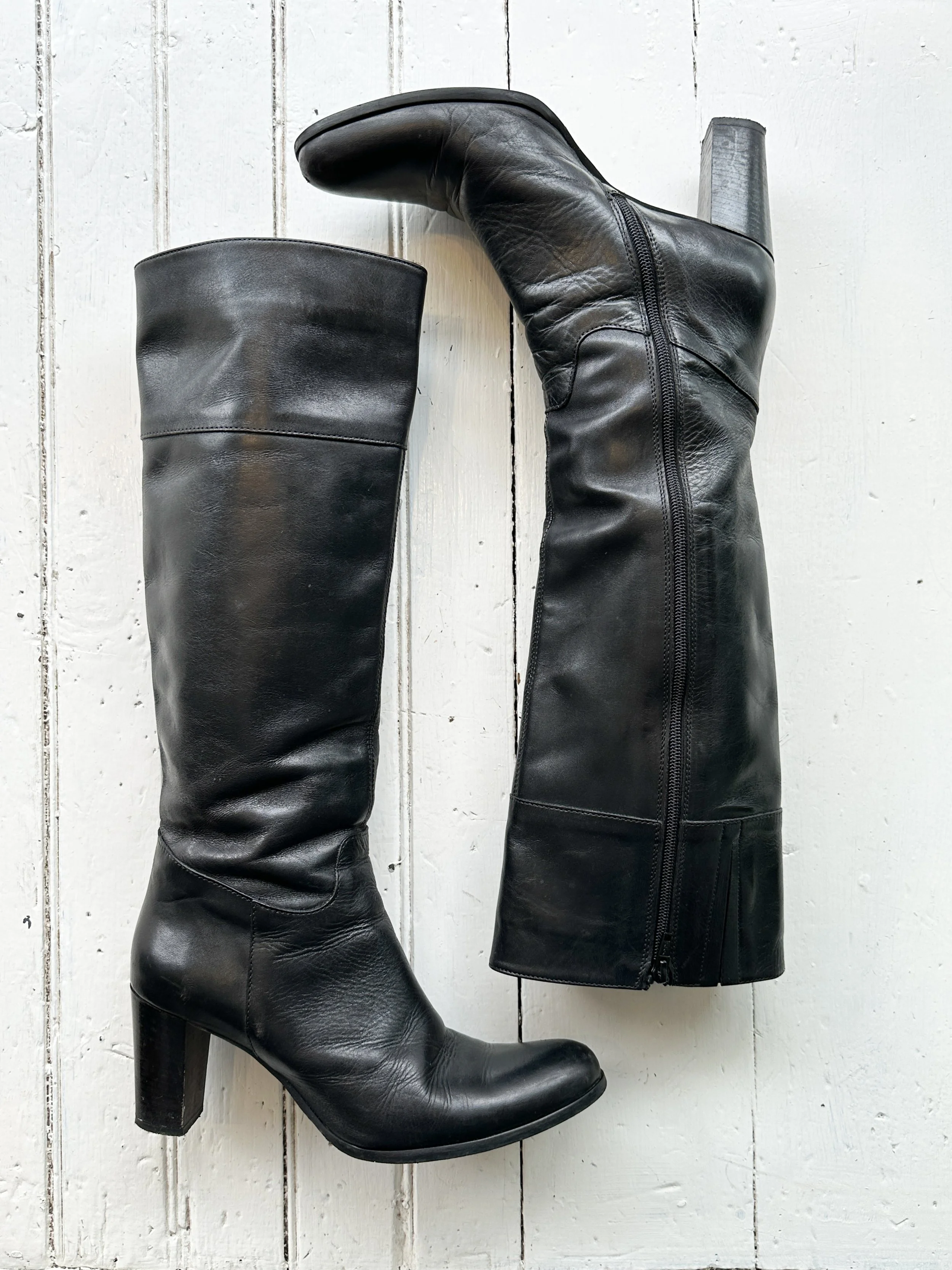 barney's boot (3 of 4).jpg