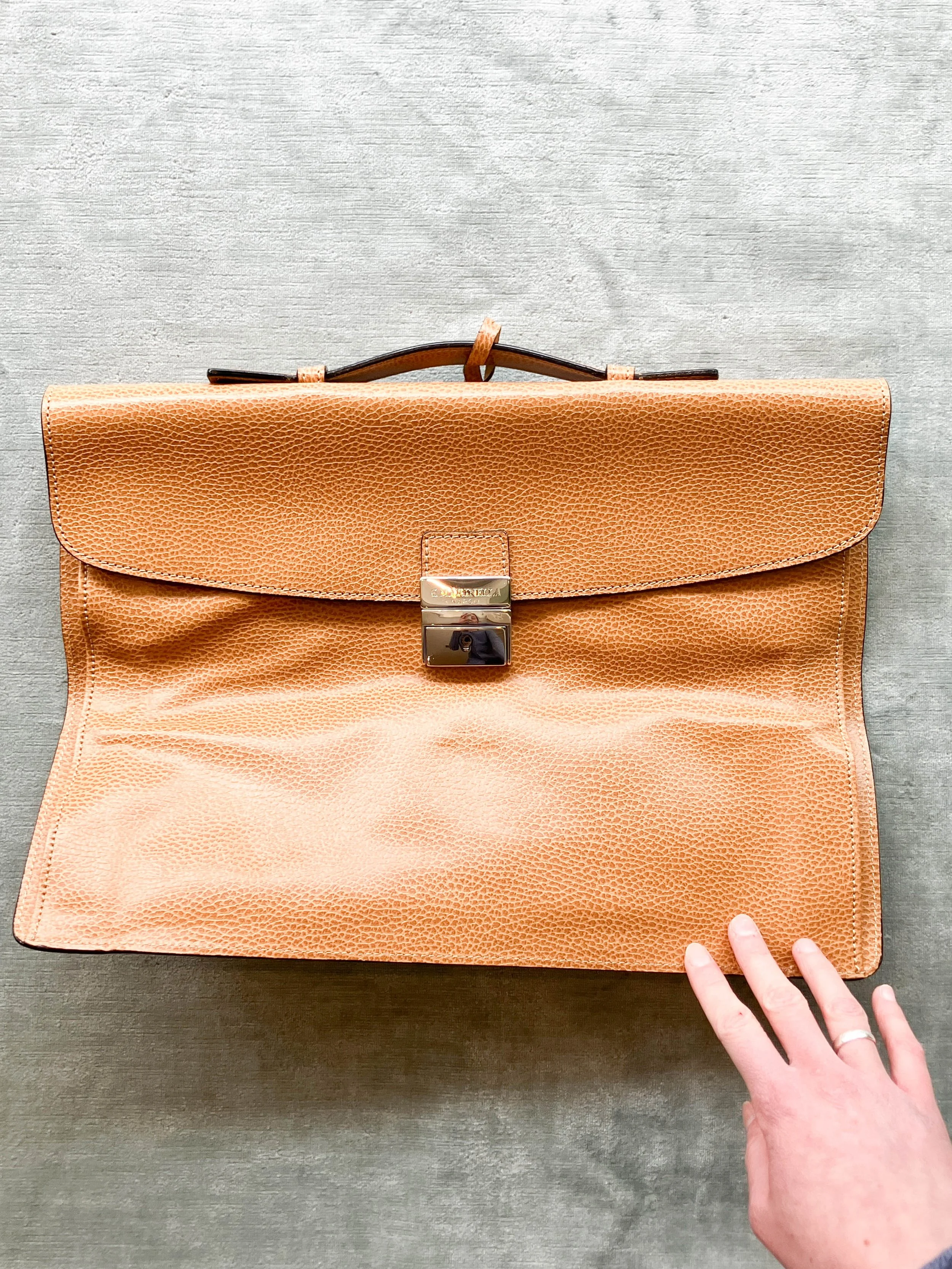 tan clutch (4 of 8).jpg