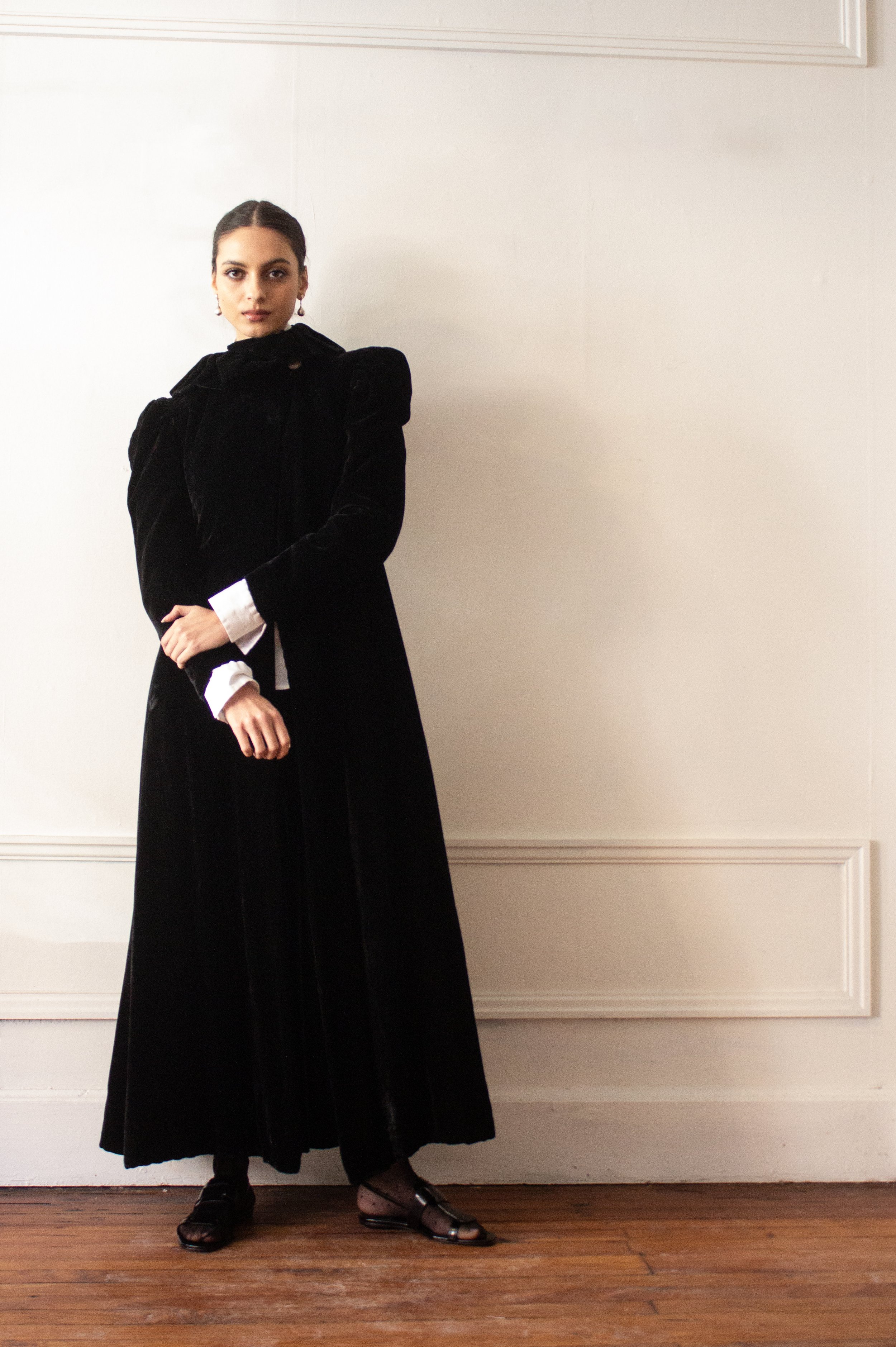 30s coat (3 of 5).jpg